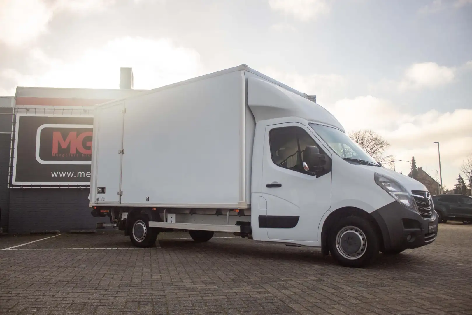 Opel Movano 2.3 Turbo L3H1 EL | Rijklaar | Bakwagen | Elektris Wit - 2