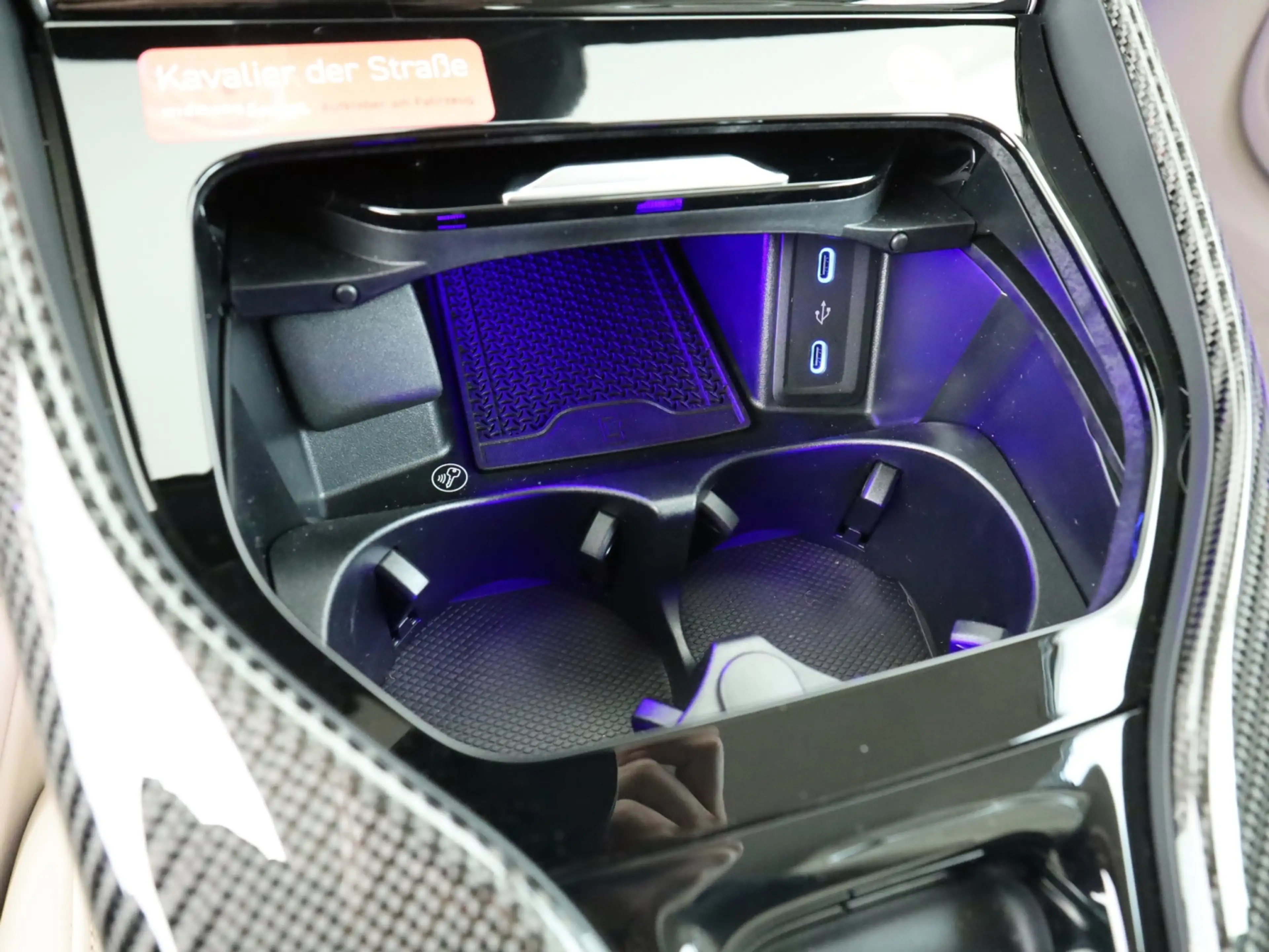 Mercedes-Benz SL 63 AMG AMG SL 63 4MATIC+ 360 ACC AUT Bel.Sitz DynLicht — photo 15