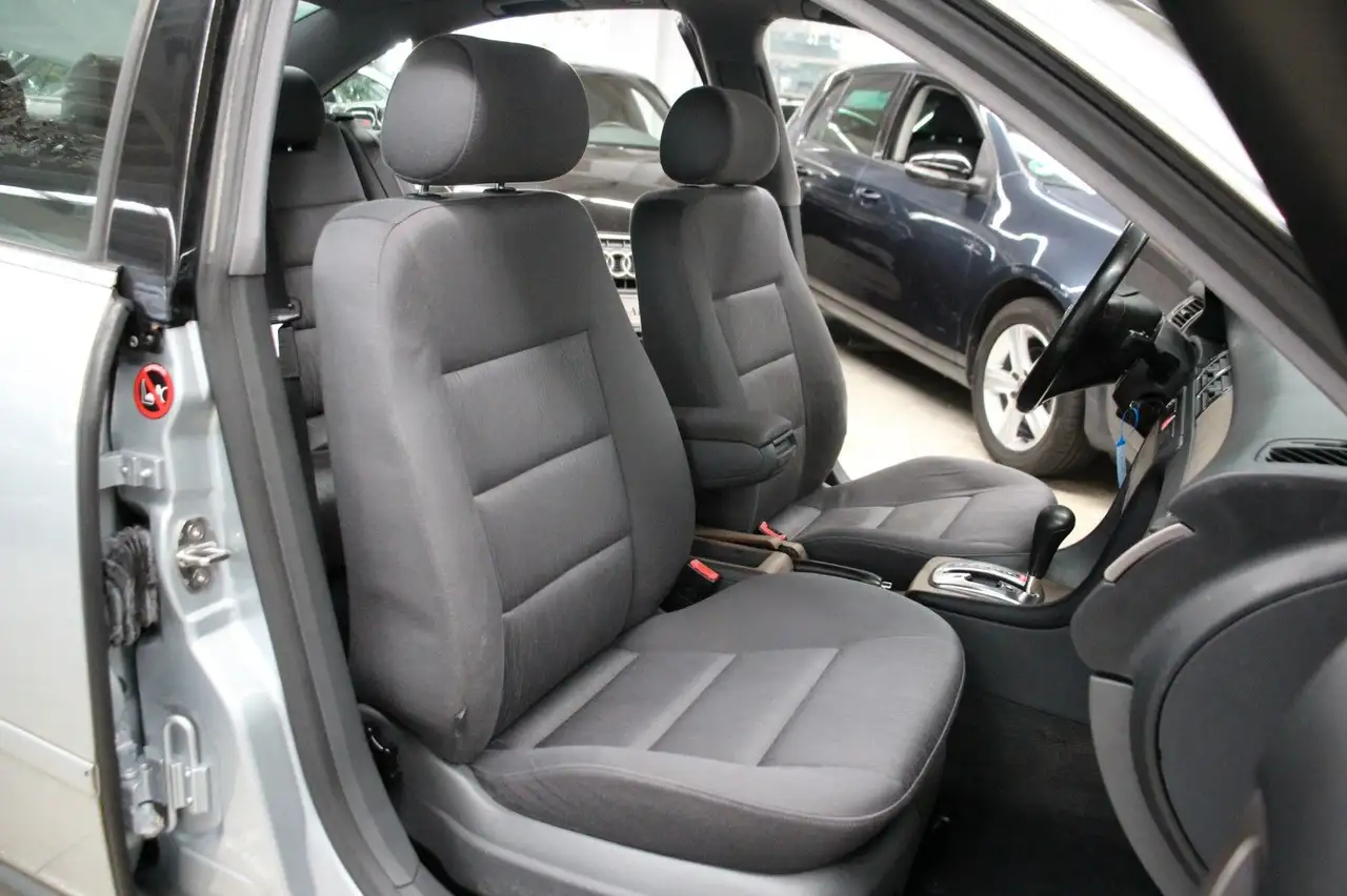 Audi A6 2.4 multitronic Lim. Klimaautomatik, foto 11