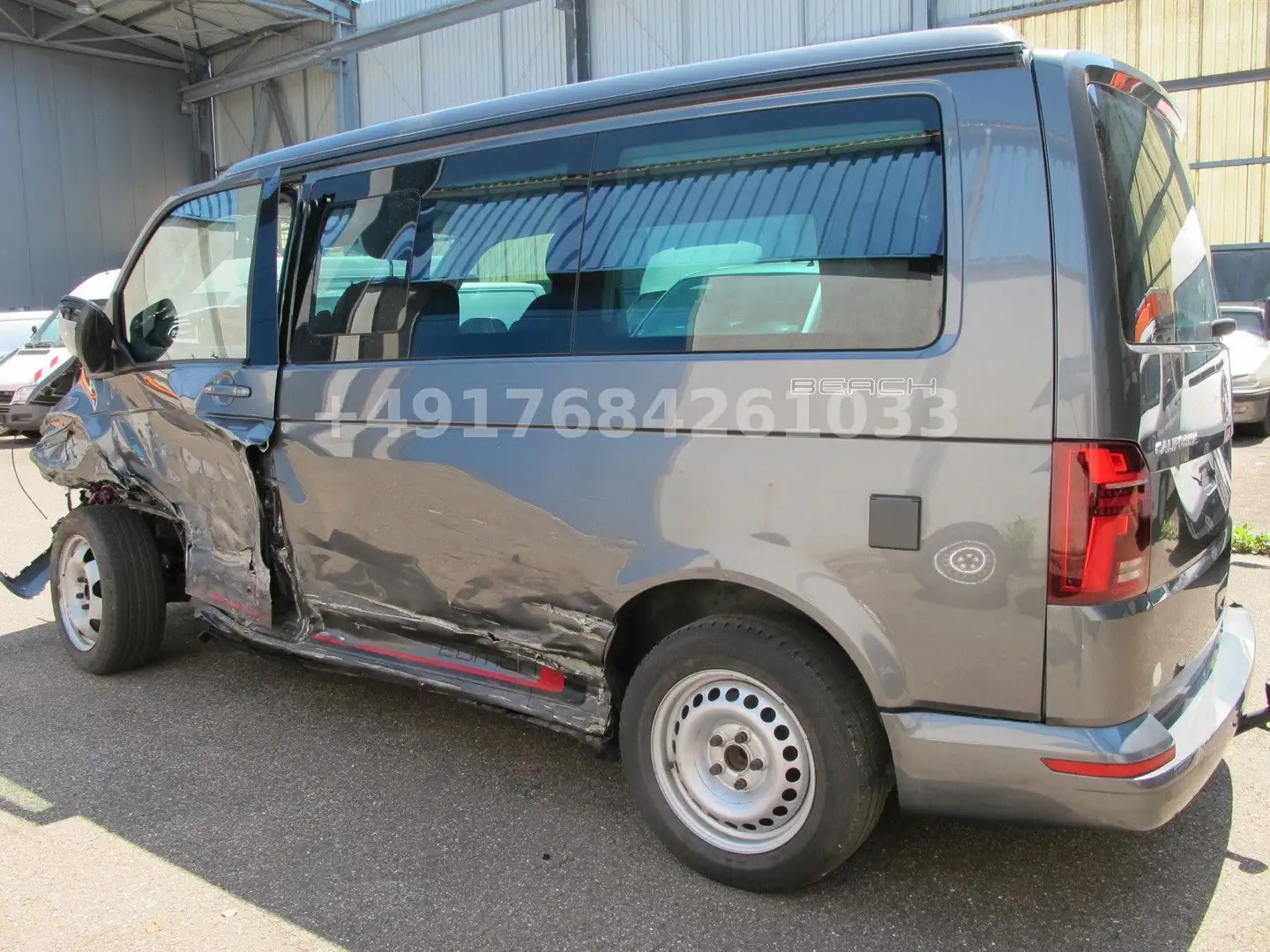 Volkswagen T6 California T6.1 California Beach Edition 4Motion DSG LED AC Grijs - 2