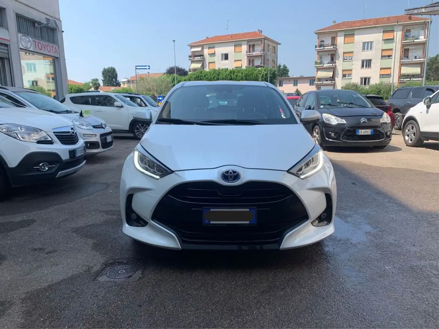 Toyota Yaris Yaris 1.5h Trend Hybrid Automatica NEOPATENTATI Wit - 1