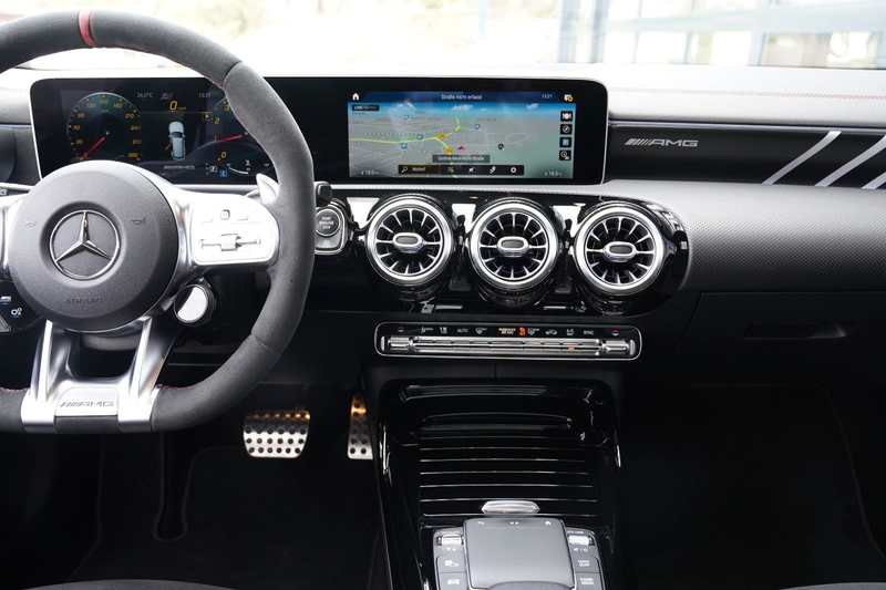Mercedes-Benz CLA 45 AMG CLA 45 S AMG 4M SB MBUX MBeam Pano Burm Dist AHK — photo 13