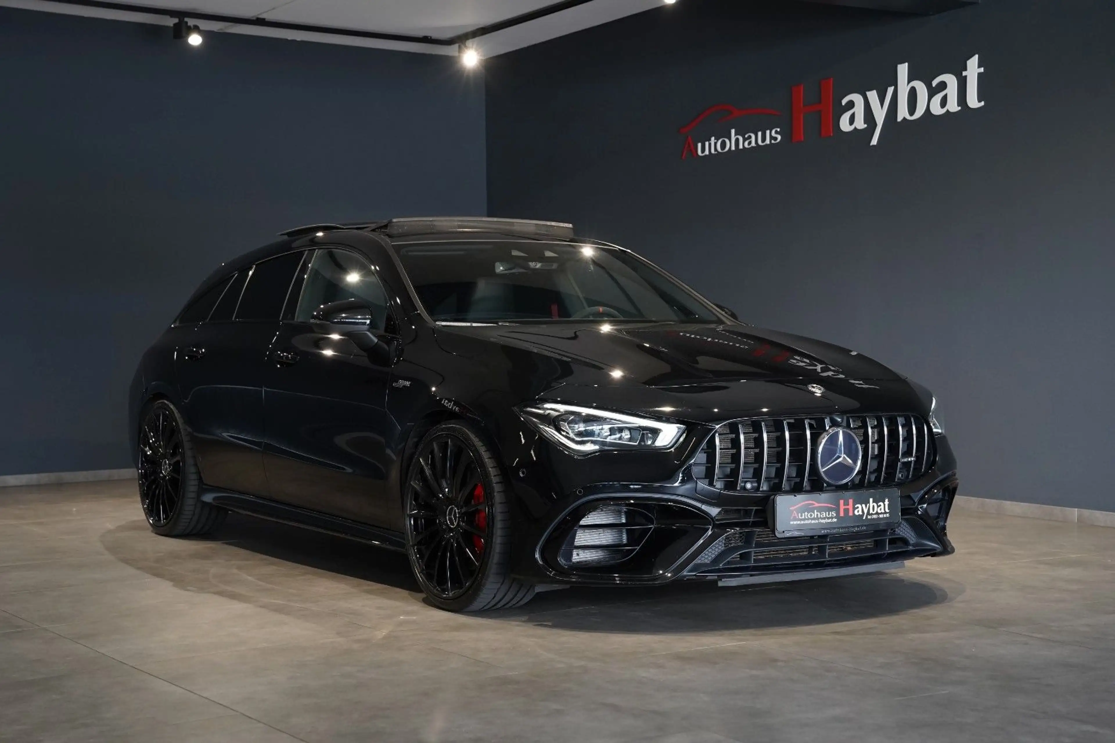 Mercedes-Benz CLA 45 AMG CLA 45 S AMG 4M SB MBUX MBeam Pano Burm Dist AHK