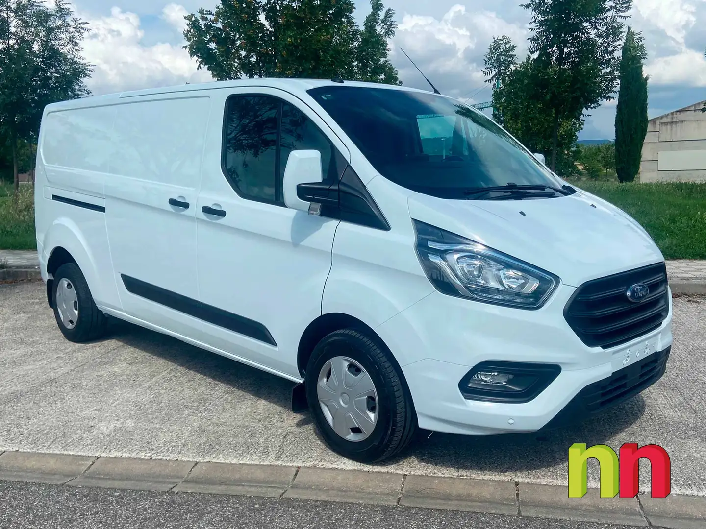Ford Transit Custom FT 300 L2 Van DCb. Trend 130 Bianco - 2