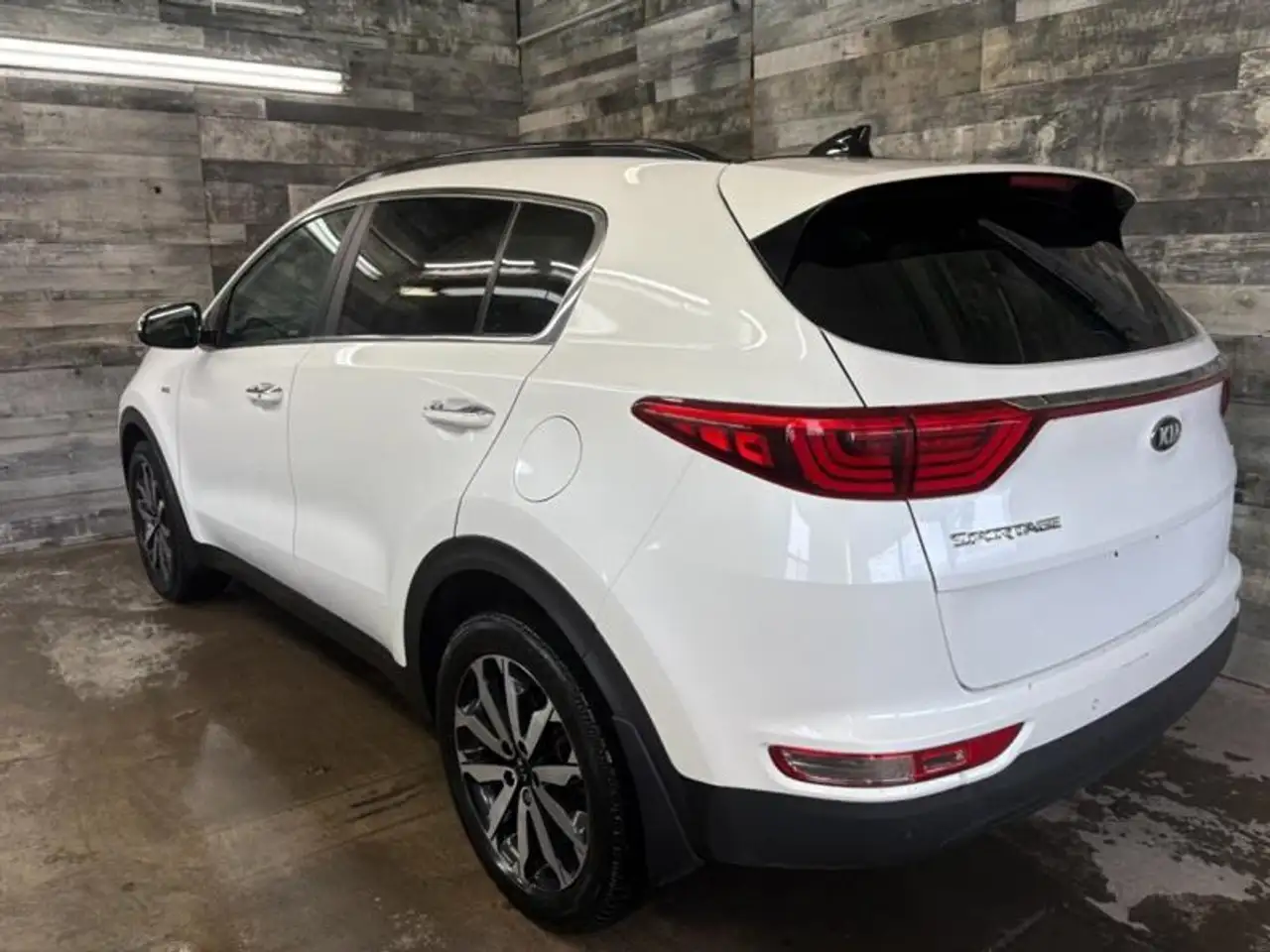 Kia Sportage снимка Kia Sportage
