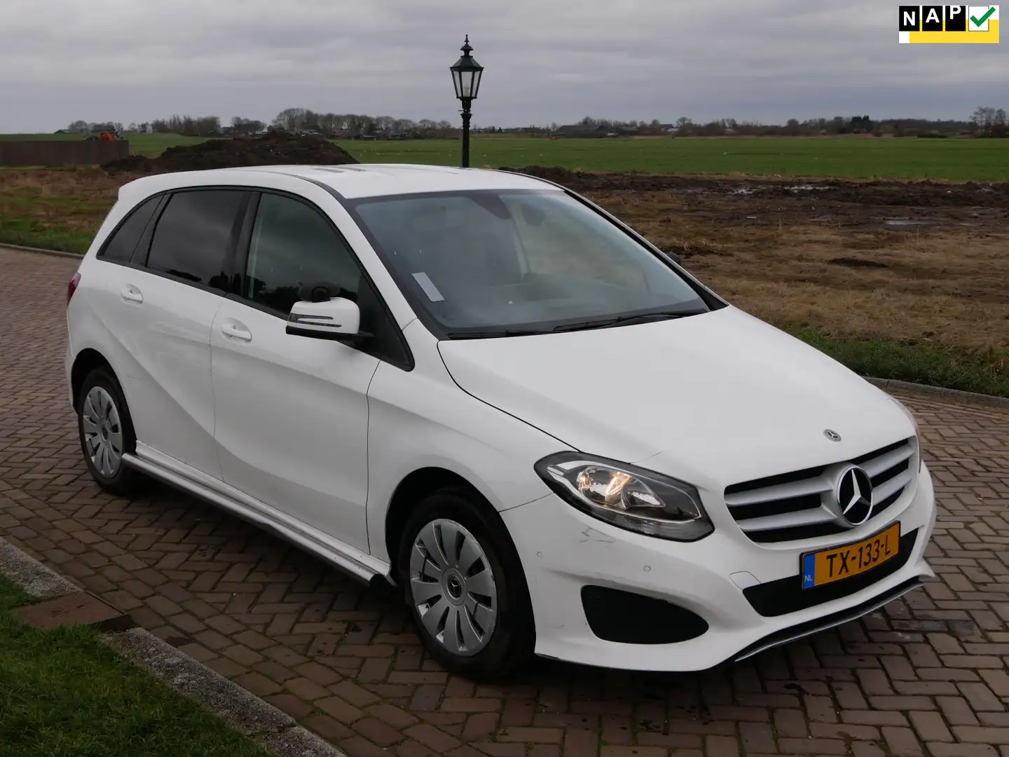Mercedes-Benz B 220 d Ambition AUT AC **EX-POLITIE** ** 6999 MARGE** Alb - 1
