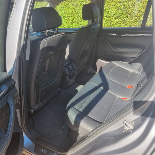 BMW X3 3.0 dA xDrive 1 er pro carnet,CT OK CARPASS — photo 7