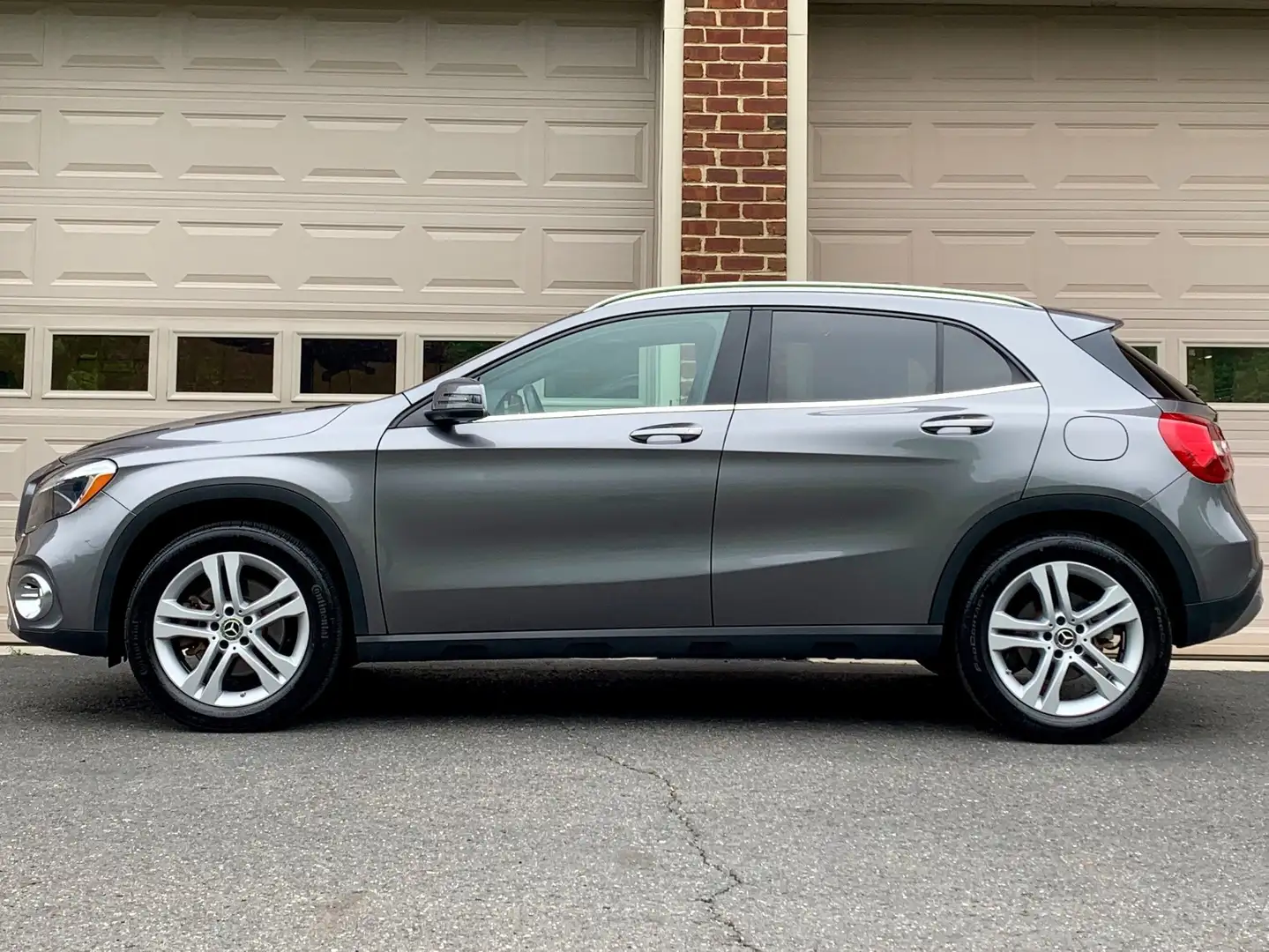 Mercedes-Benz GLA 200 D AUTOMATIC UNICO PROPRIETARIO Grigio - 1