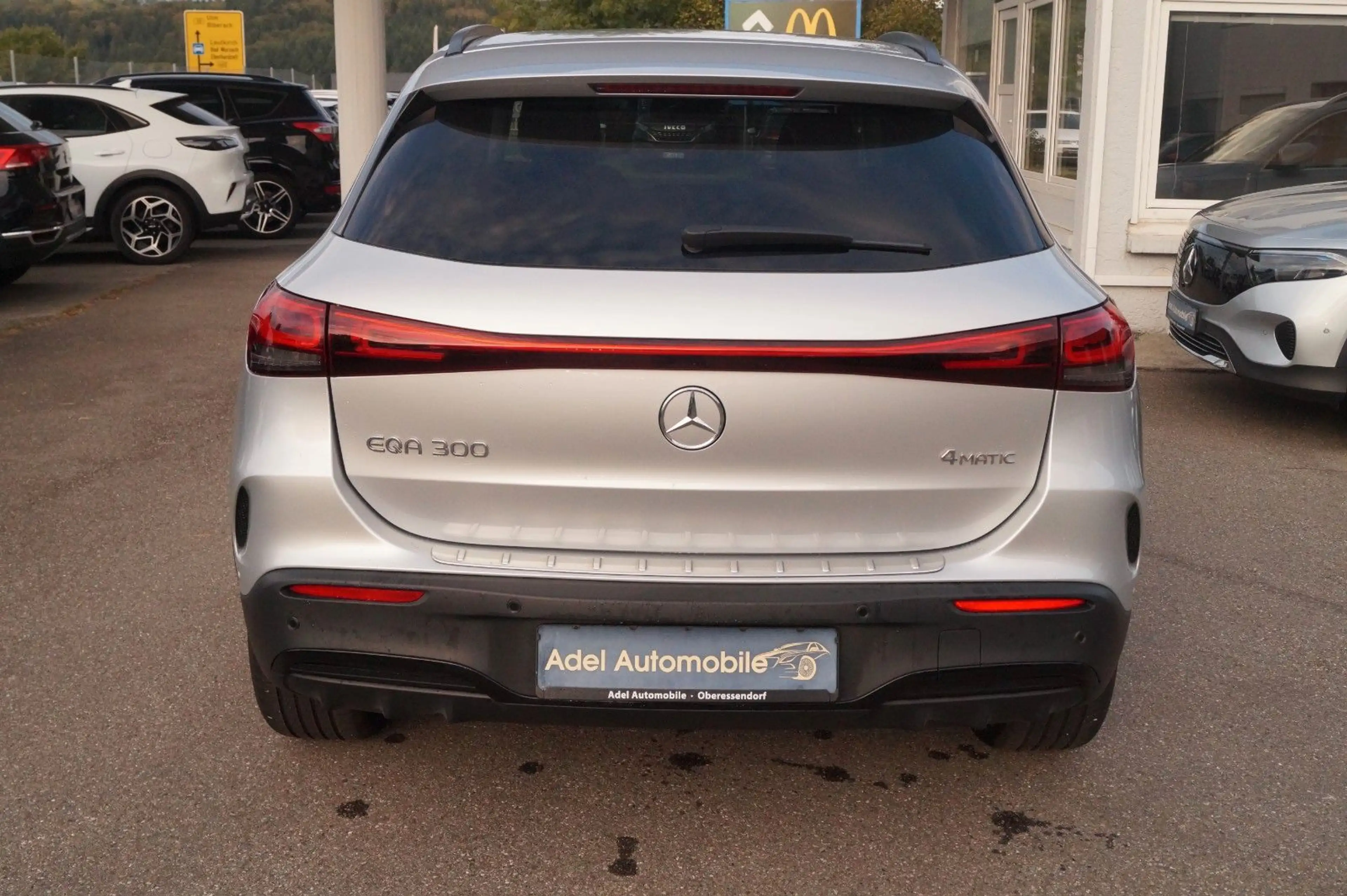 Mercedes-Benz EQA 300 4Matic AMG HUD MBUX BURMESTER — photo 11