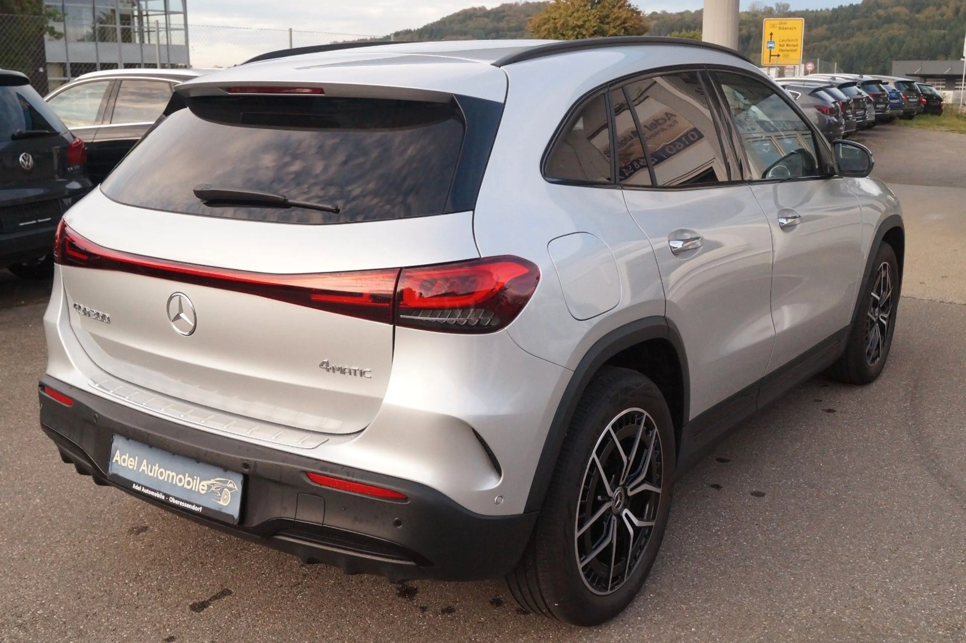 Mercedes-Benz EQA 300 4Matic AMG HUD MBUX BURMESTER — photo 12