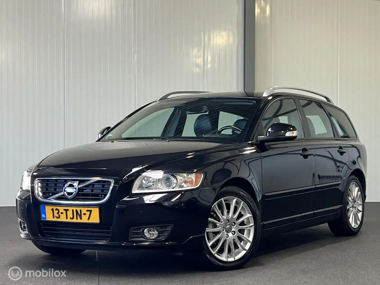 Volvo V50 1.6 D2 S/S Business Ed. [ NAP 1e eig. leder trekha Schwarz - 1