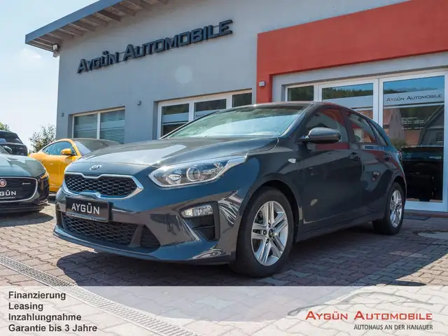 Kia Ceed / cee'd Ceed Vision 1.6 CRDi*Navi*LED*Kamera*Winterpaket