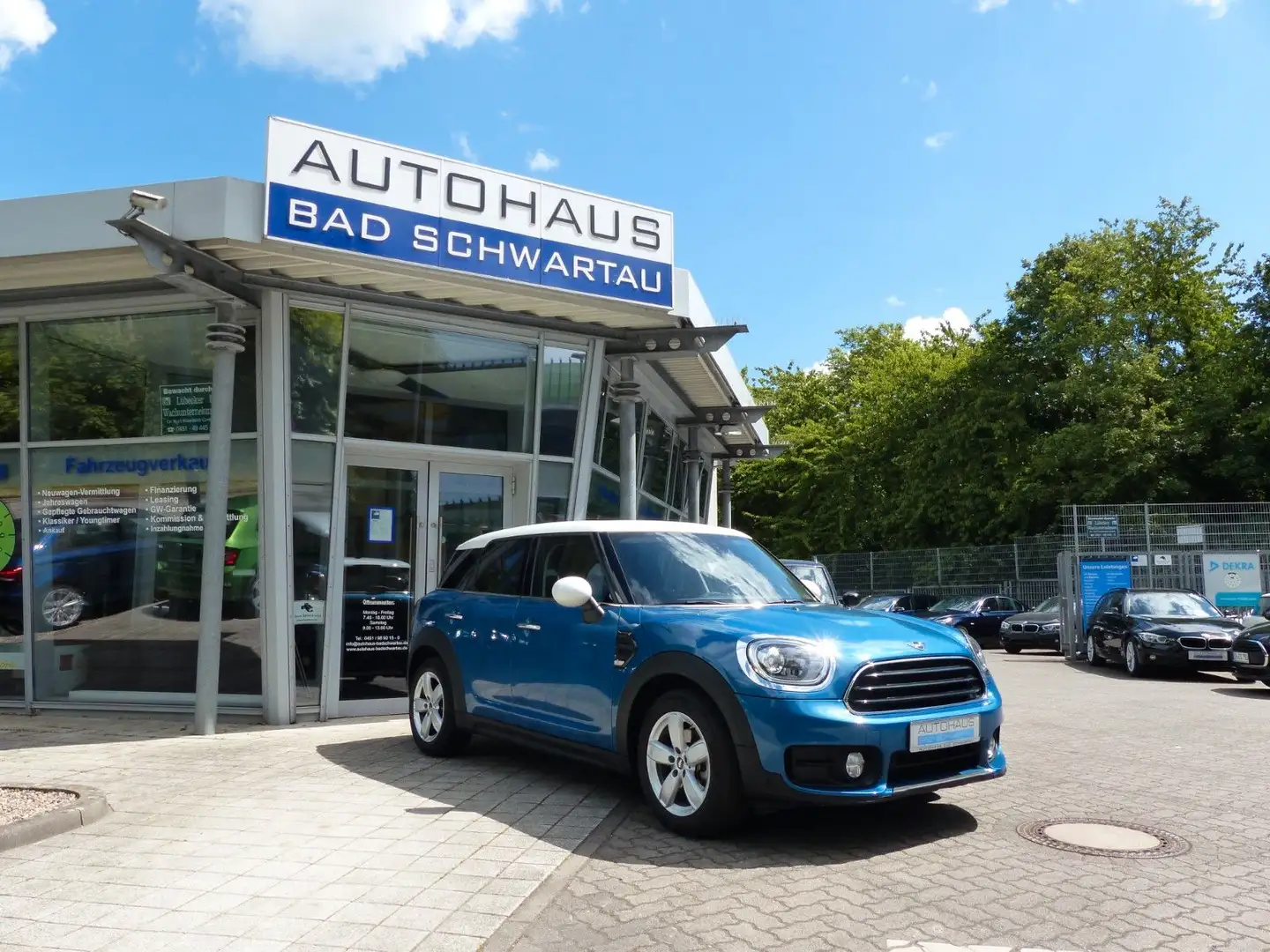 MINI Cooper Countryman Aut., Navi, LED. R.-Kamera uvm Blau - 1
