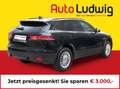 Jaguar F-Pace 30d AWD Pure Aut.*SOUNDSYSTEM*LED*PDC*AHK*TEMPOMAT Schwarz - thumbnail 2