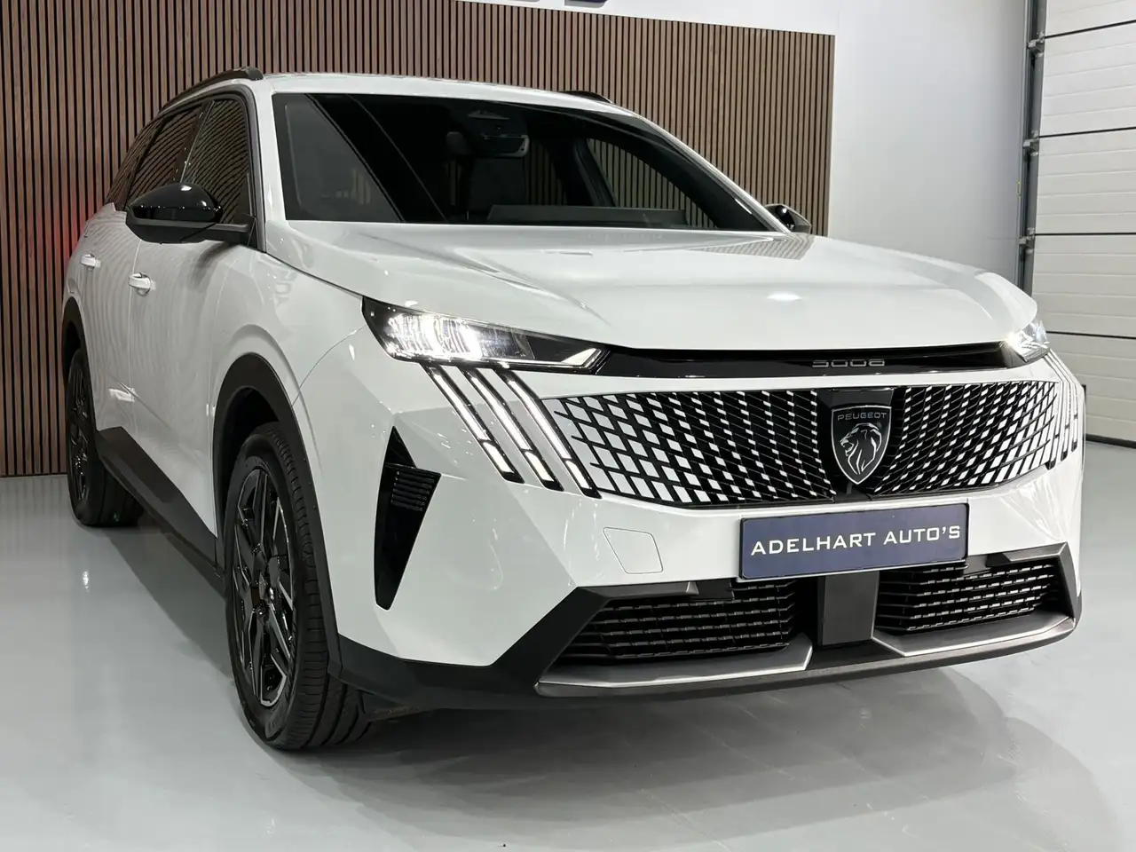 Peugeot 5008 1.2 Hybrid 145 Allure 7 Pers. / Navigatie full map, миниатюра 4