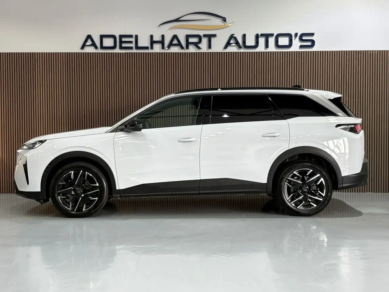 Peugeot 5008 1.2 Hybrid 145 Allure 7 Pers. / Navigatie full map, миниатюра 2