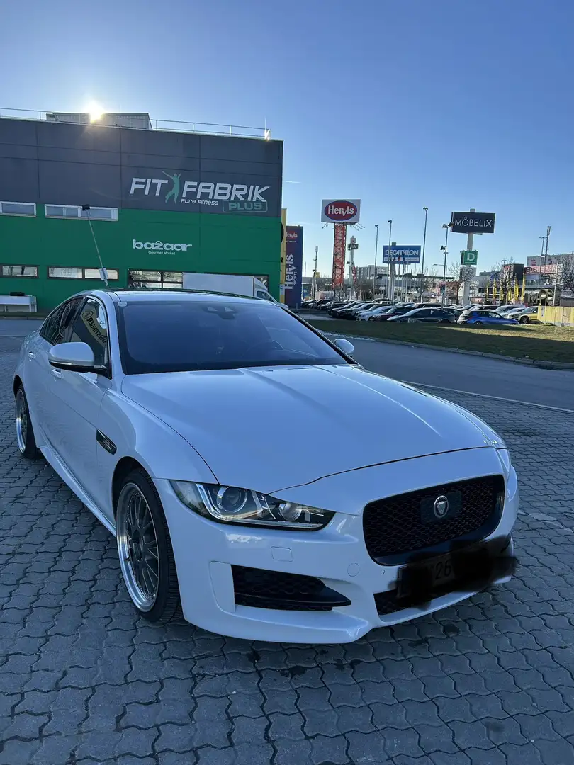 Jaguar XE 20d R-Sport Aut. - 1
