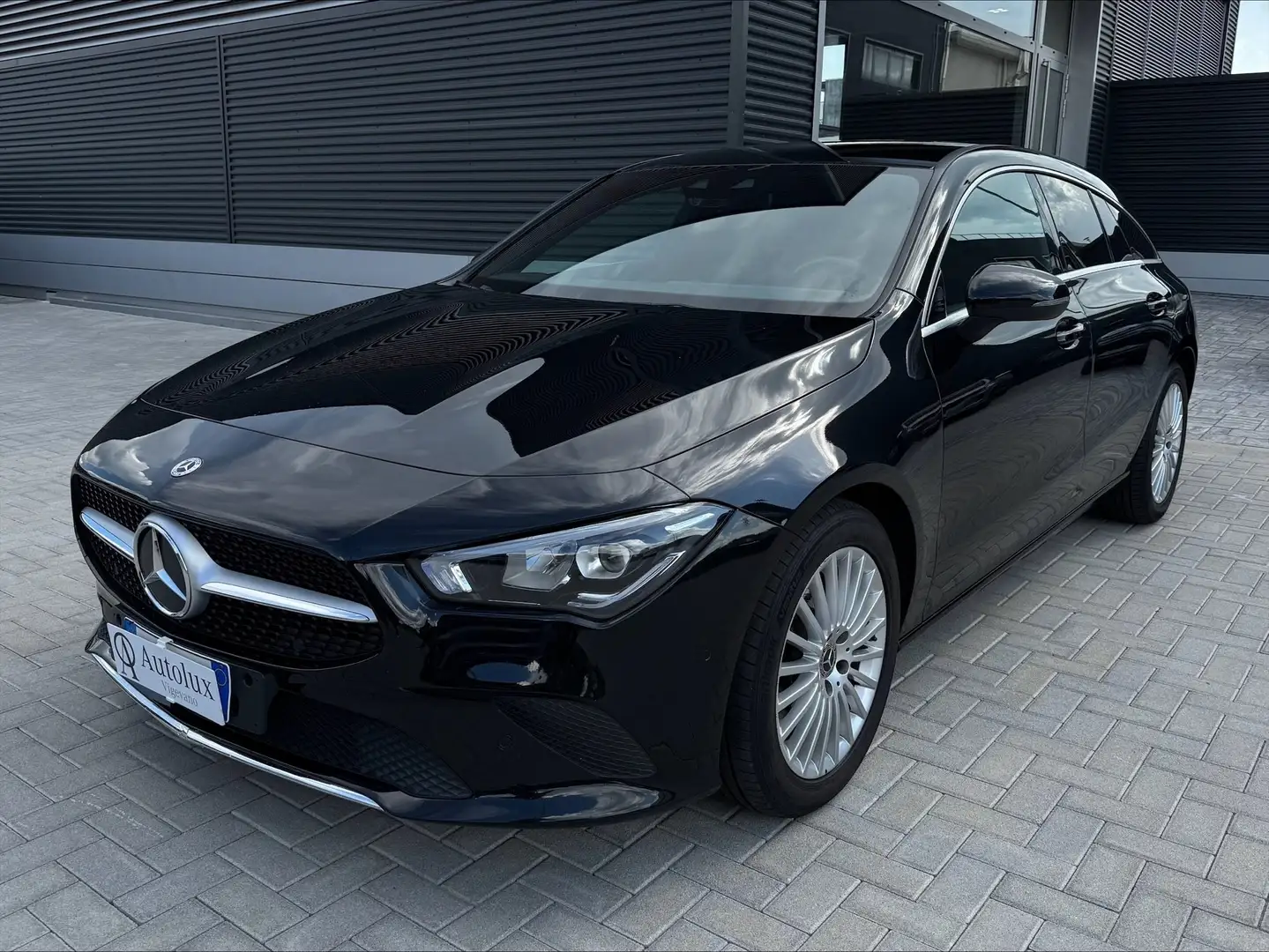 Mercedes-Benz CLA 180 CLA - X118 Sh. Brake d Sport SOLO COMMERCIANTI Nero - 1