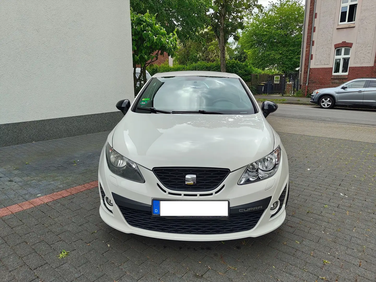 SEAT Ibiza SC 1.4 TSI DSG Cupra Weiß - 1