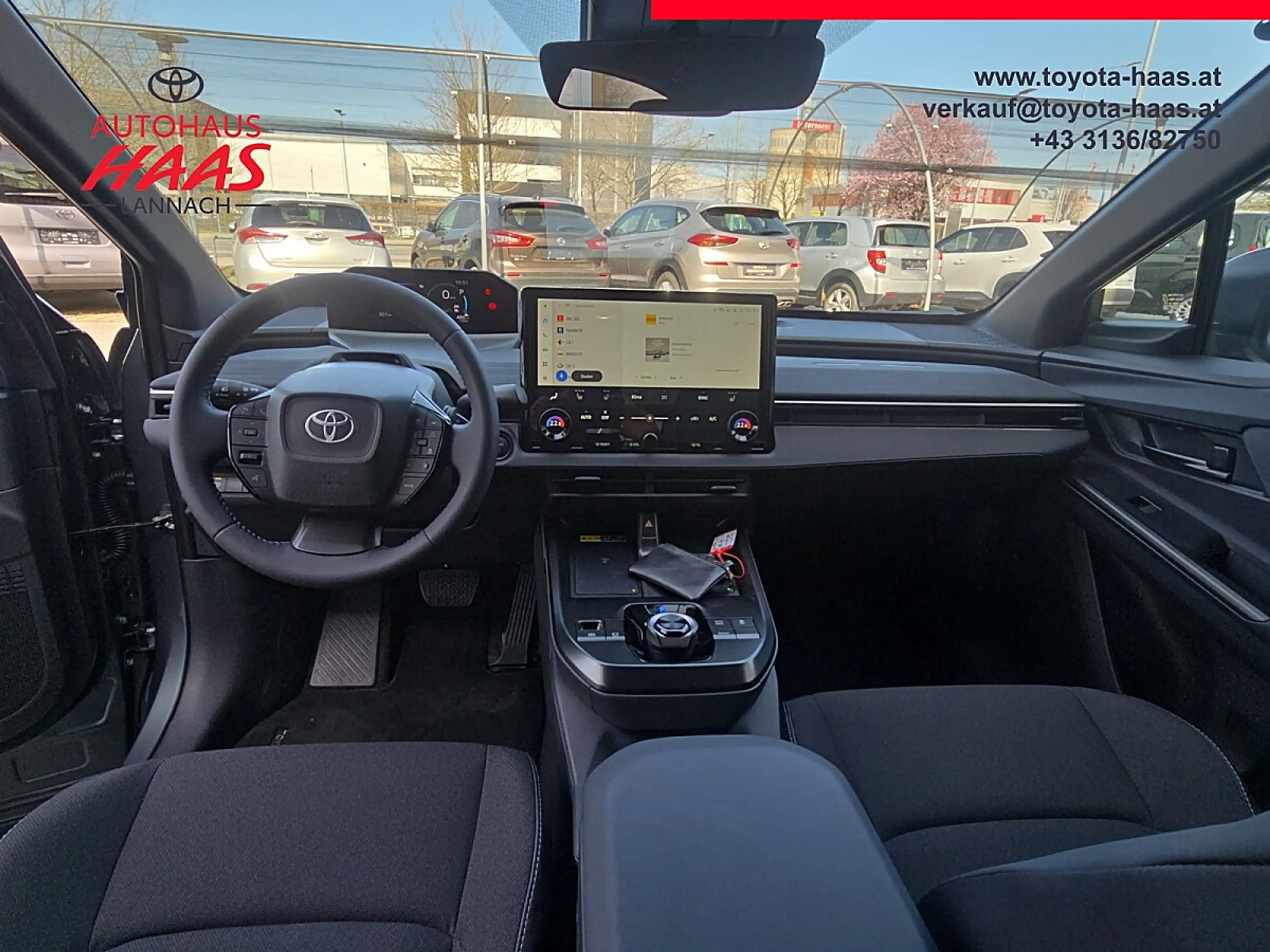 Toyota C-HR+ Elektro 77kWh Teamplayer — photo 12