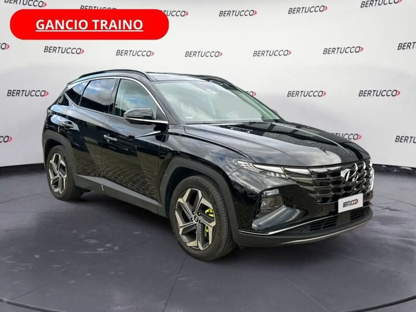 Hyundai TUCSON 1.6 HEV 4WD aut. Exellence Zwart - 1