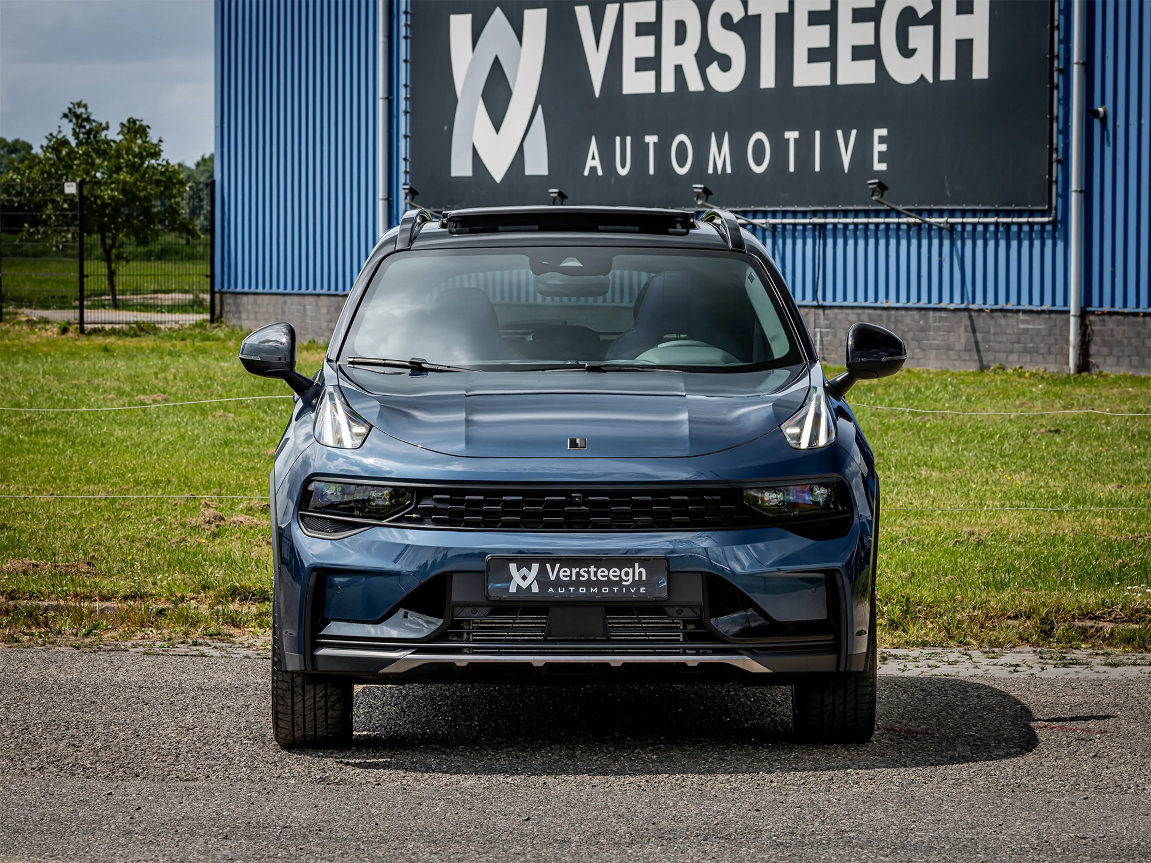 Lynk & Co 01 1.5 Plug-In Hybrid 262pk BLACKED OUT | 360 Camera — photo 33