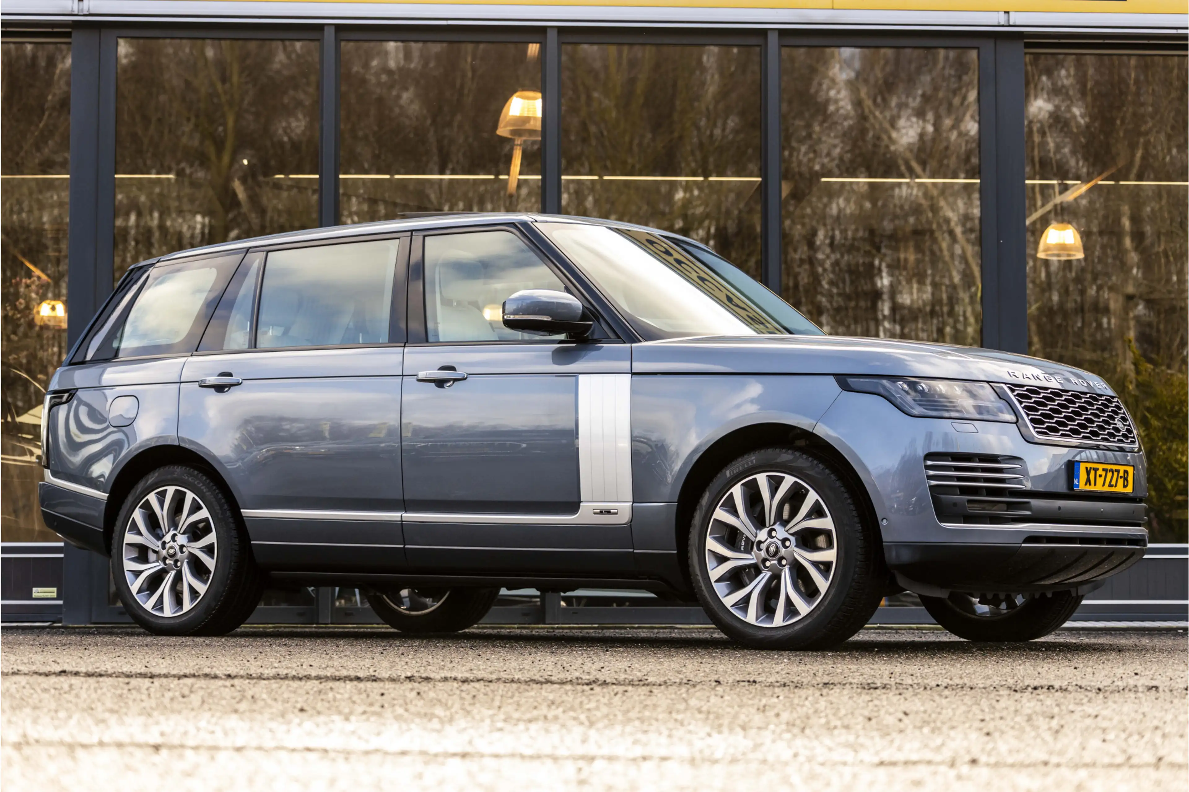 Land Rover Range Rover 2.0 P400e LWB Autobiography