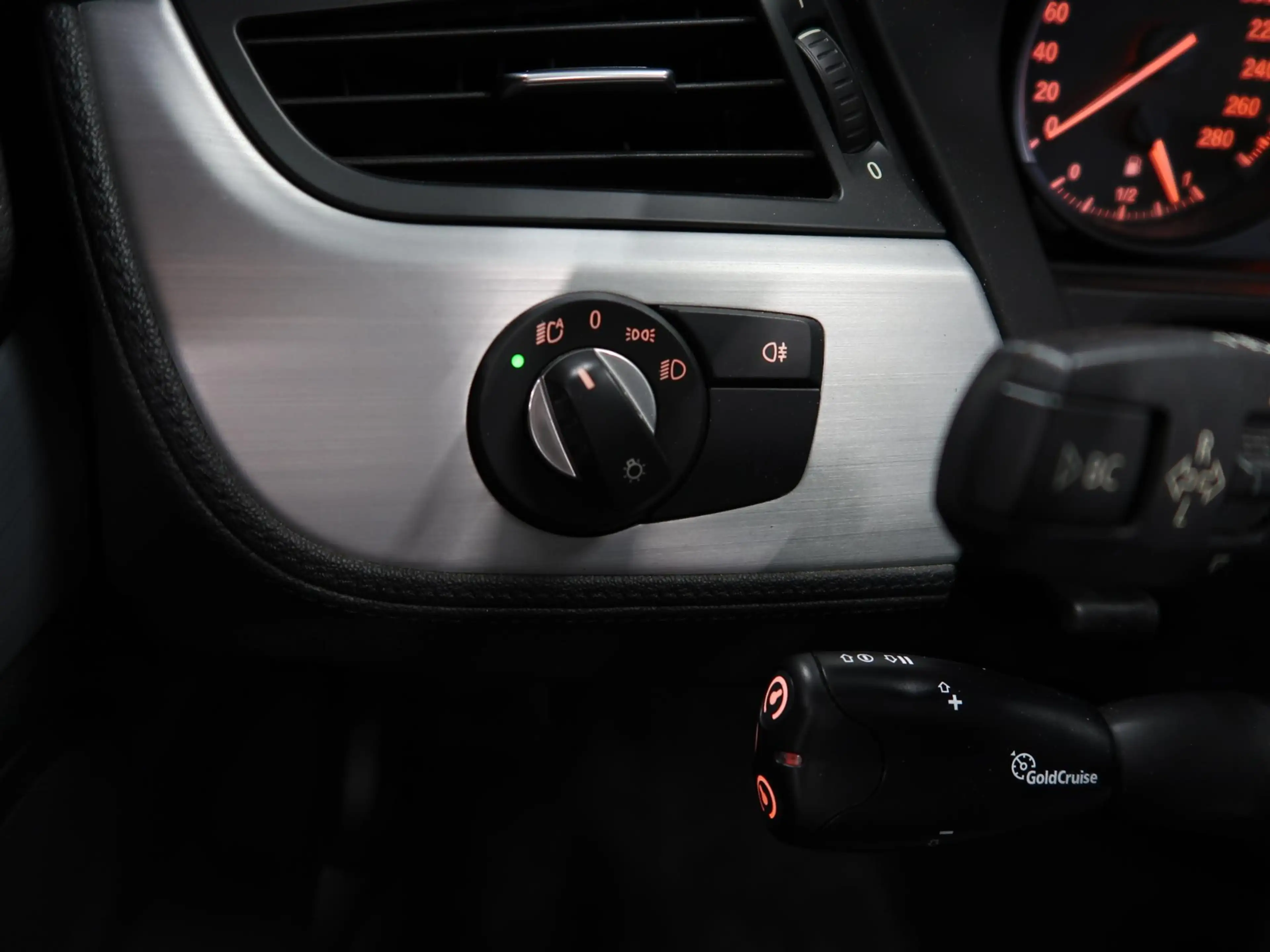 BMW Z4 Roadster sDrive23i Executive 6-Cilinder Automaat L — photo 36