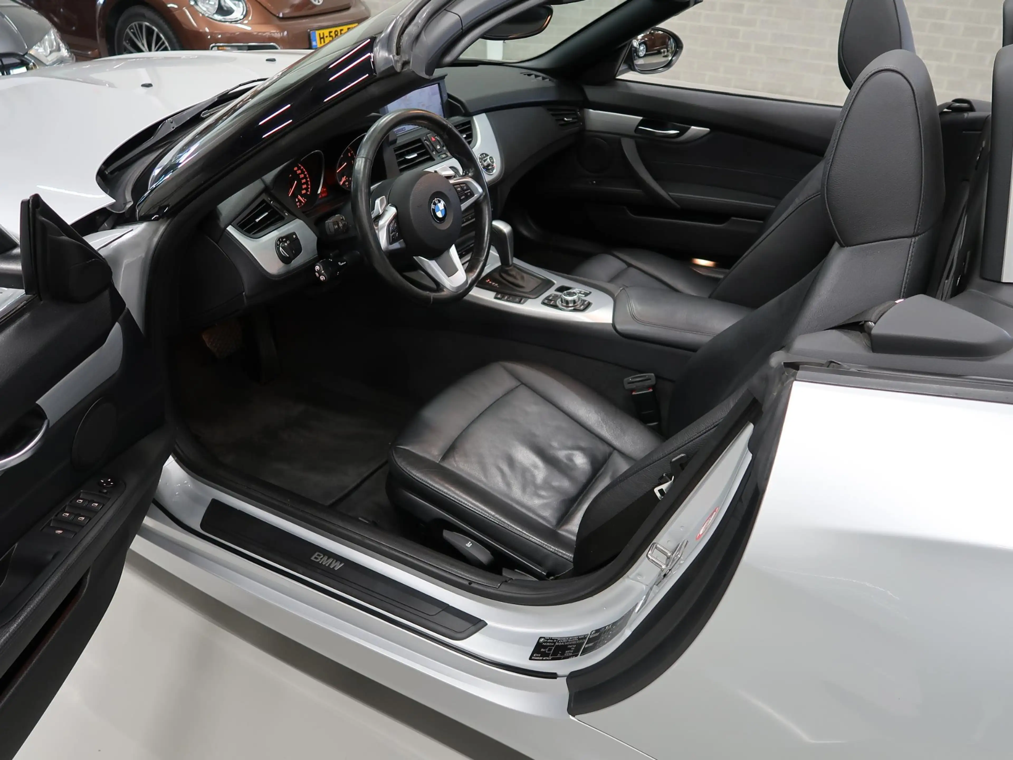 BMW Z4 Roadster sDrive23i Executive 6-Cilinder Automaat L — photo 35