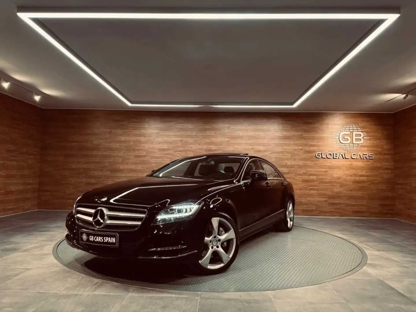 Mercedes-Benz CLS 350 BT 4MATIC Noir - 1