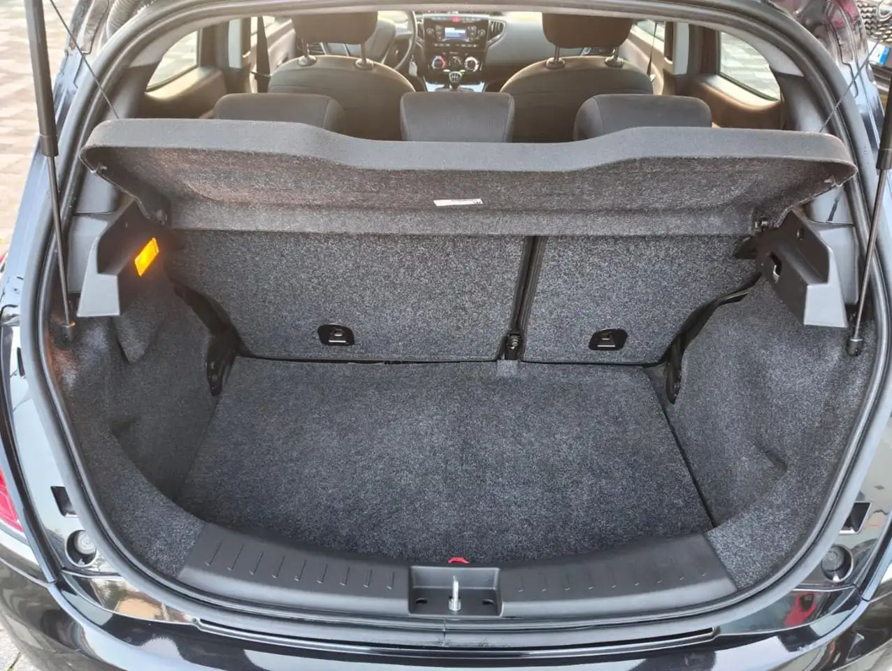 Lancia Ypsilon 2022 — фото 13