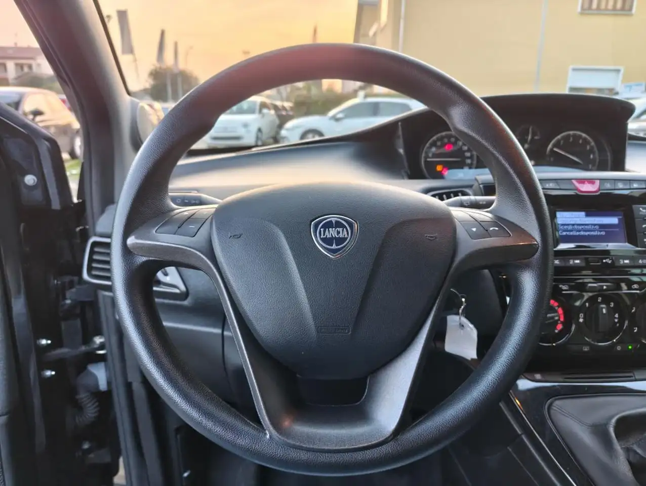 Lancia Ypsilon 2022 — фото 7