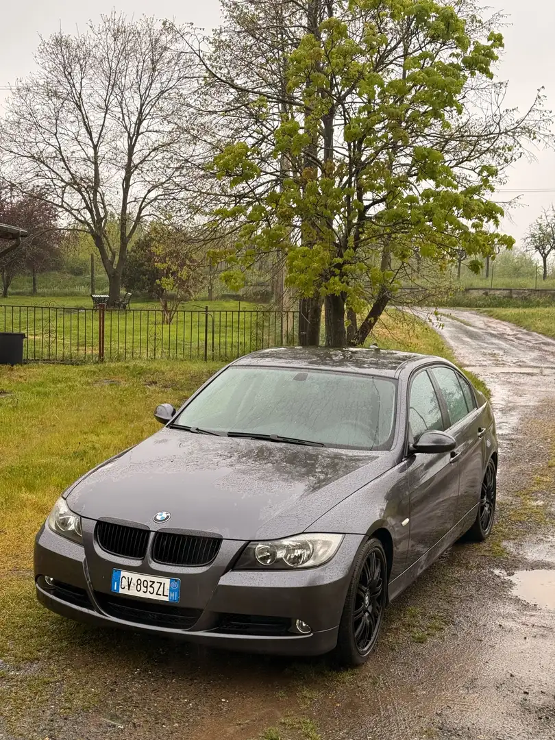 BMW 320 320i Attiva - 1