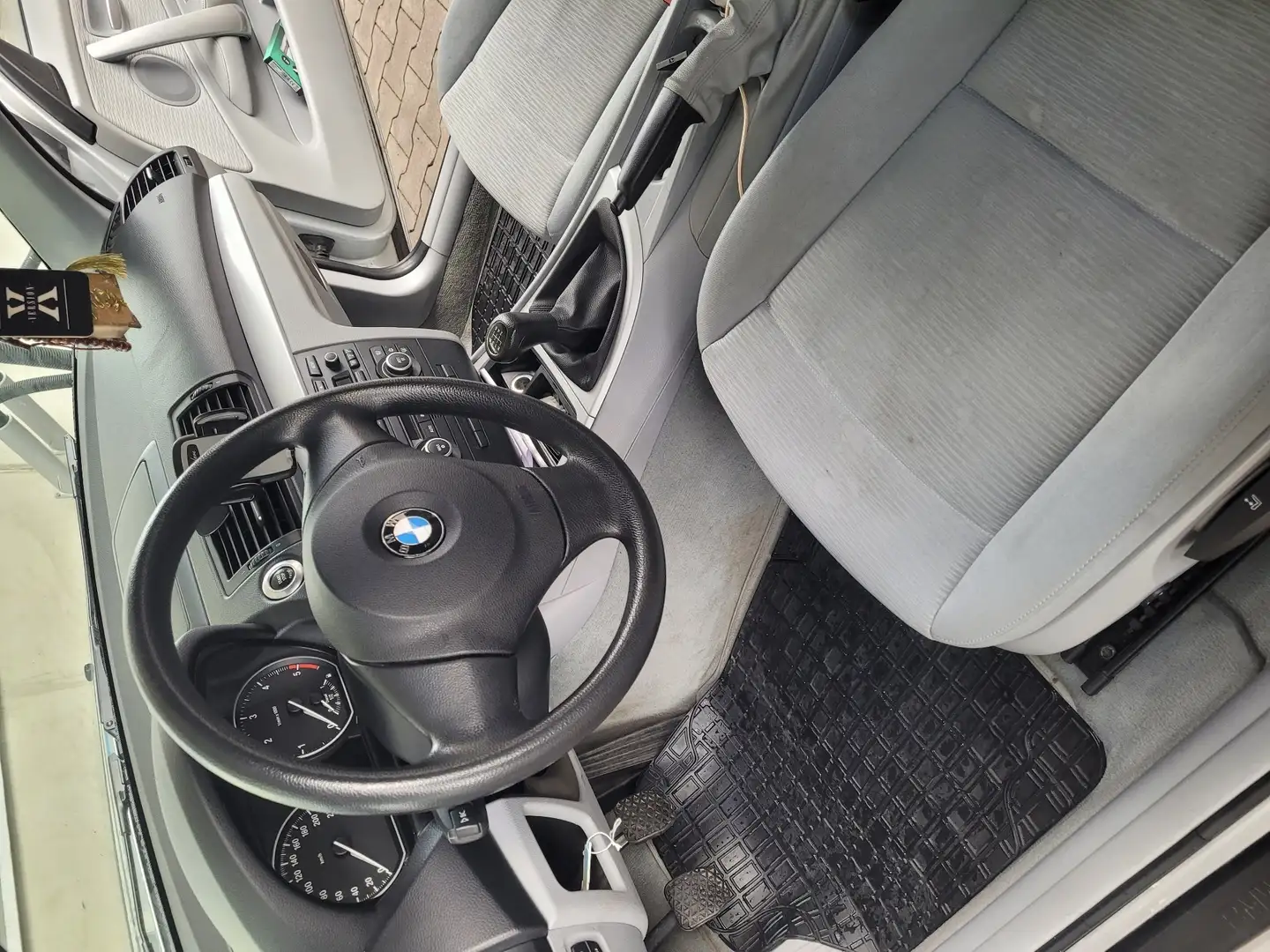 BMW 120 120d DPF Silber - 2