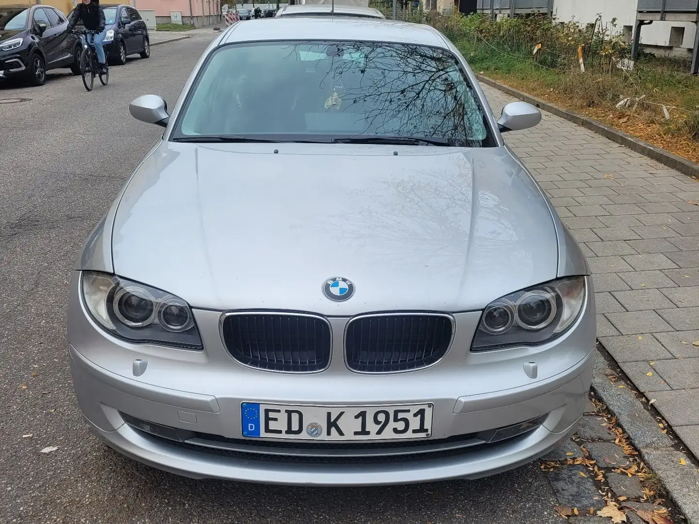 BMW 120 120d DPF Silber - 1