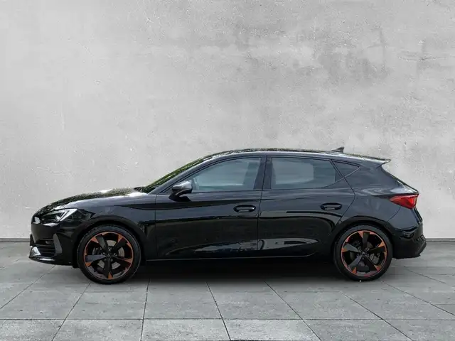 Cupra Leon view 2