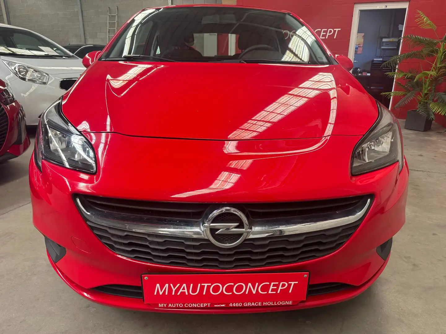 Opel Corsa 1.4i Essentia Rot - 2