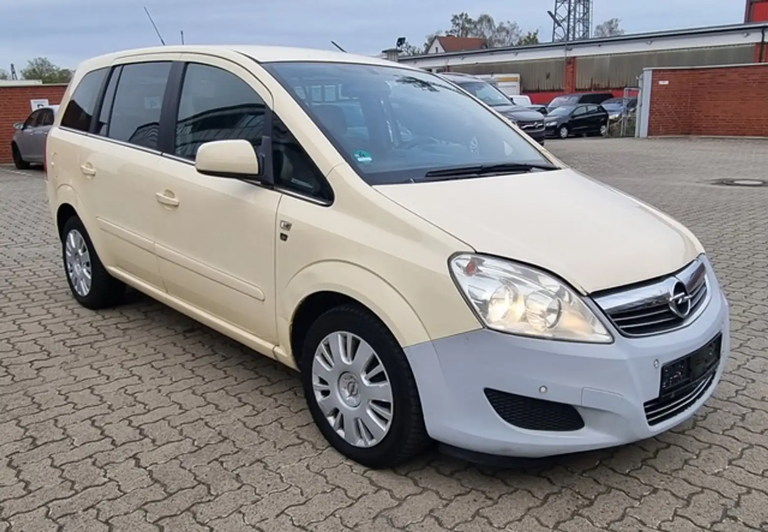 Opel Zafira 1.6 Edit"111",CNG,7Sitze,Leder,Navi,1Hand Geel - 2