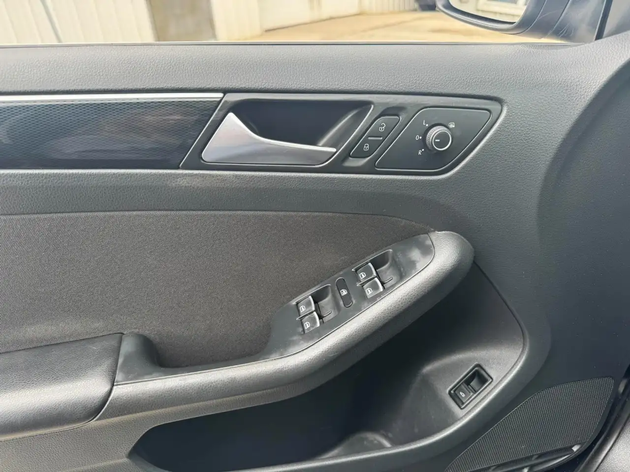 Volkswagen Jetta снимка Volkswagen Jetta