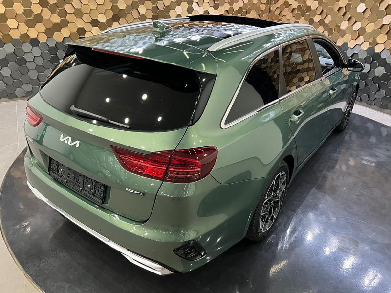 Kia Ceed / cee'd Ceed SW /GT Line/Panorama/Virtual/JBL/LED/ — photo 2