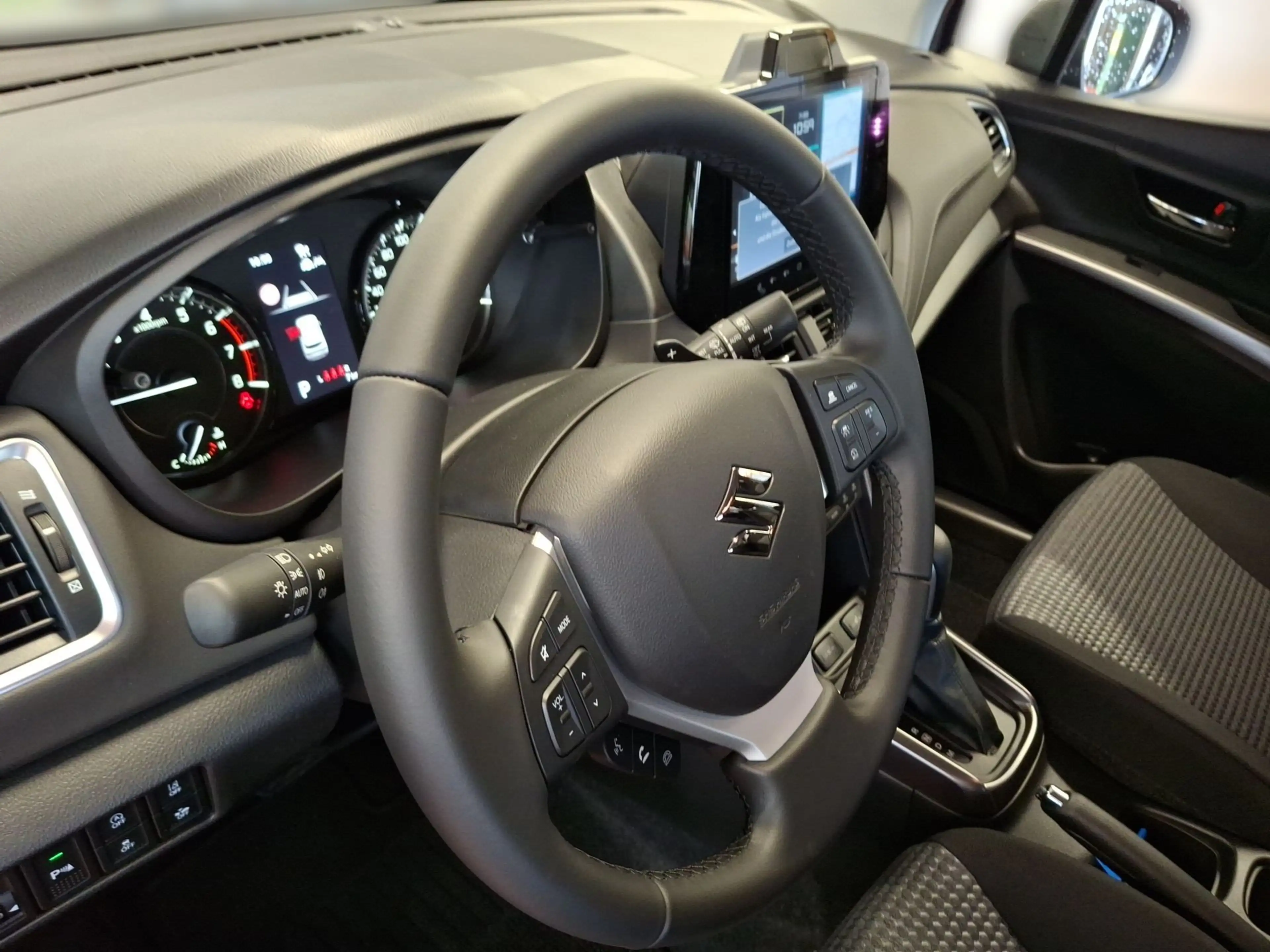 Suzuki S-Cross 1.4 Hybrid shine Aut. ACC+LED+Navi+SHZ — photo 10