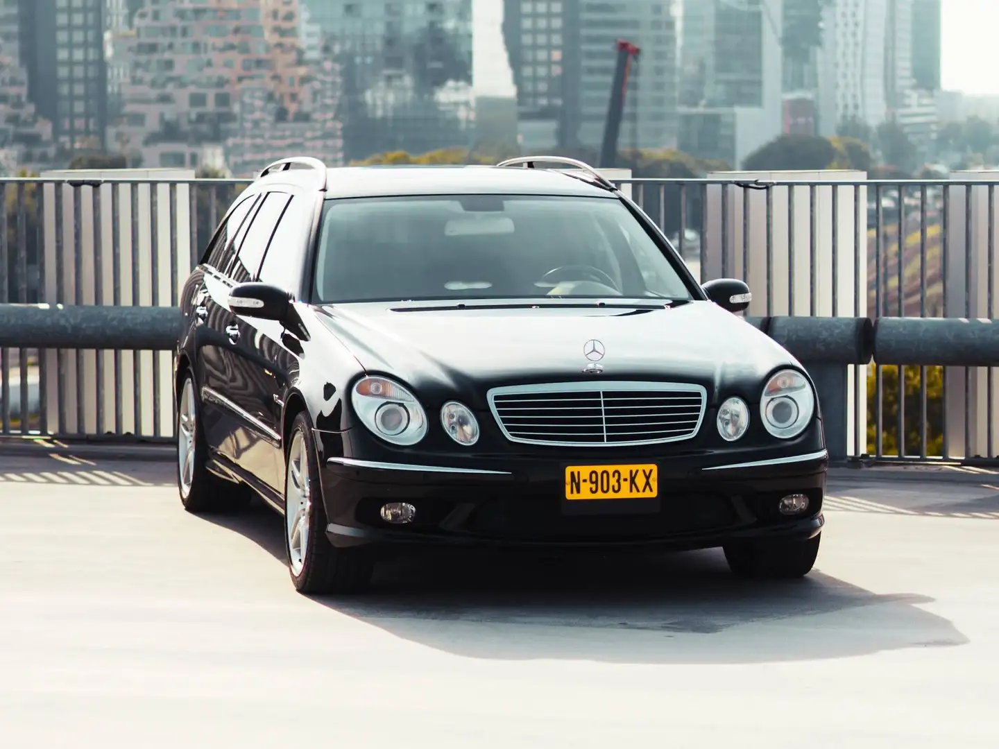 Mercedes-Benz E 55 AMG E 55 AMG Schwarz - 2