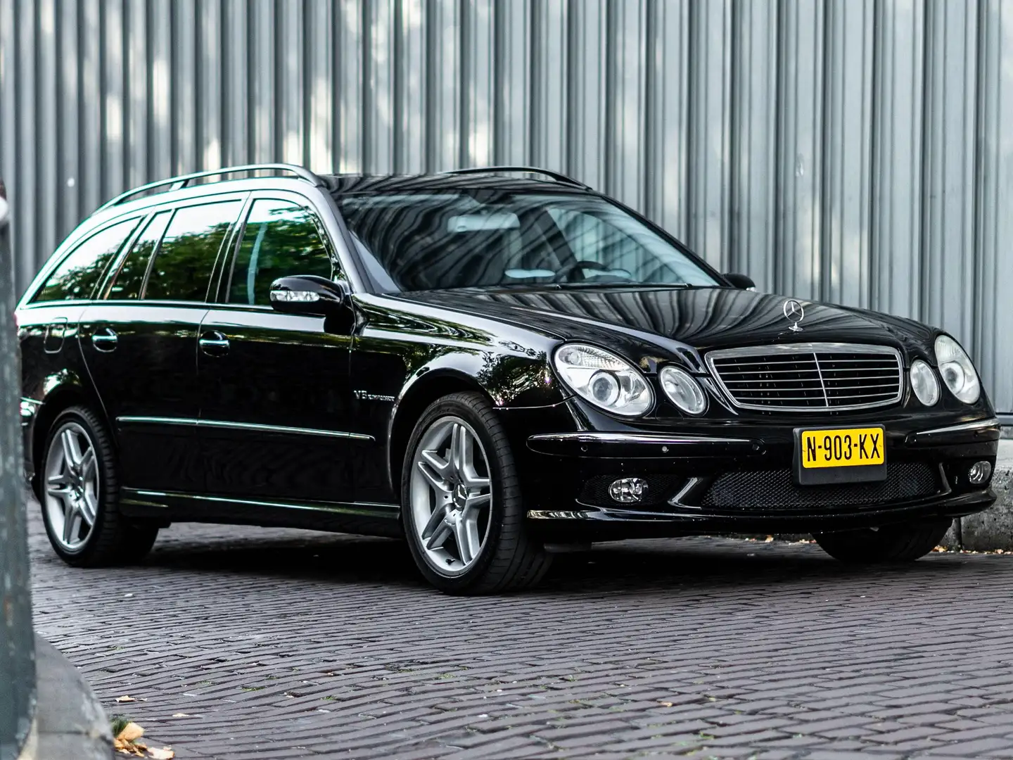 Mercedes-Benz E 55 AMG E 55 AMG Schwarz - 1