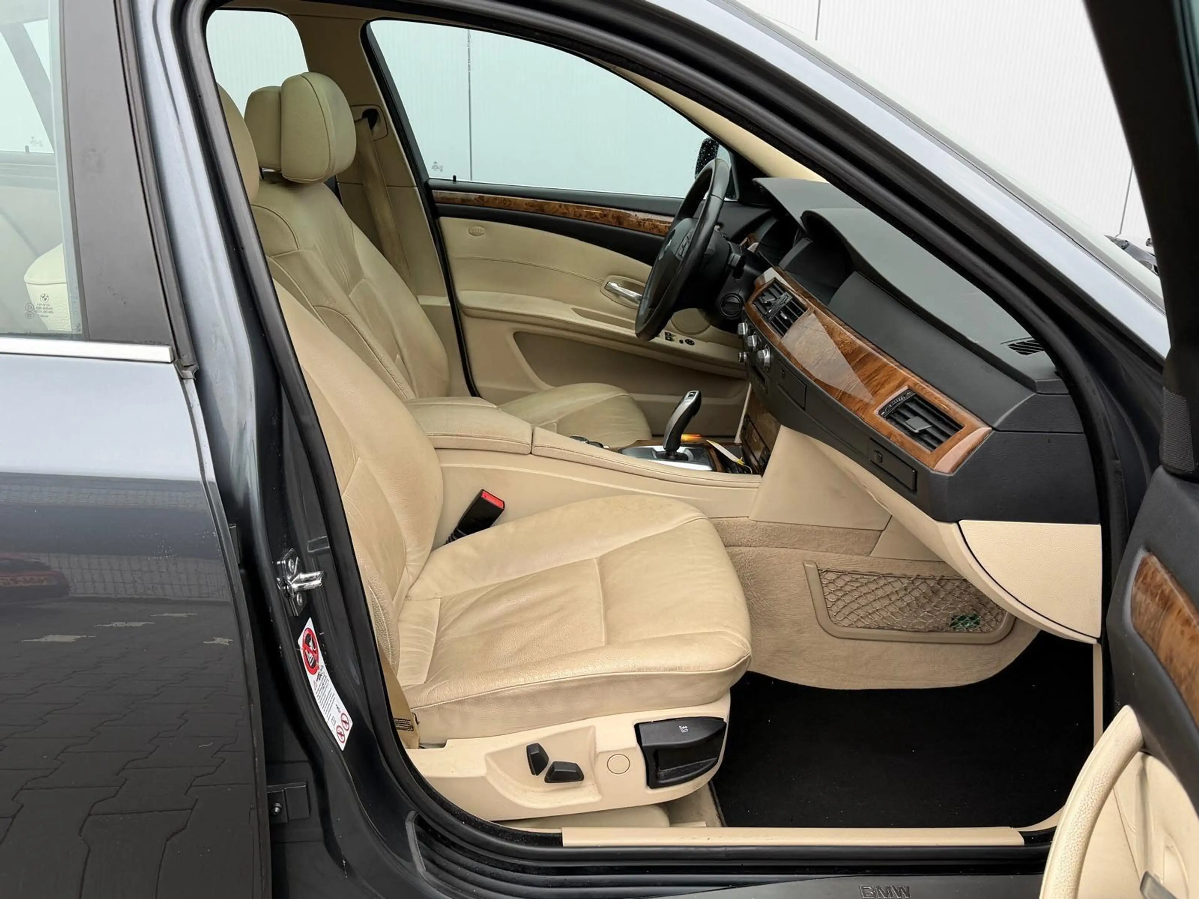 BMW 525 5-serie 525i LCI - Schuifdak - Leer - Xenon - Navi — photo 13