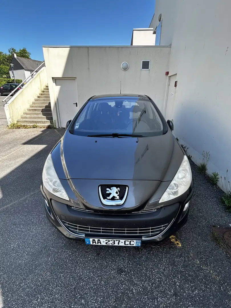 Peugeot 308 1.6 HDi 110ch FAP BVM6 BLUE LION Féline - 2