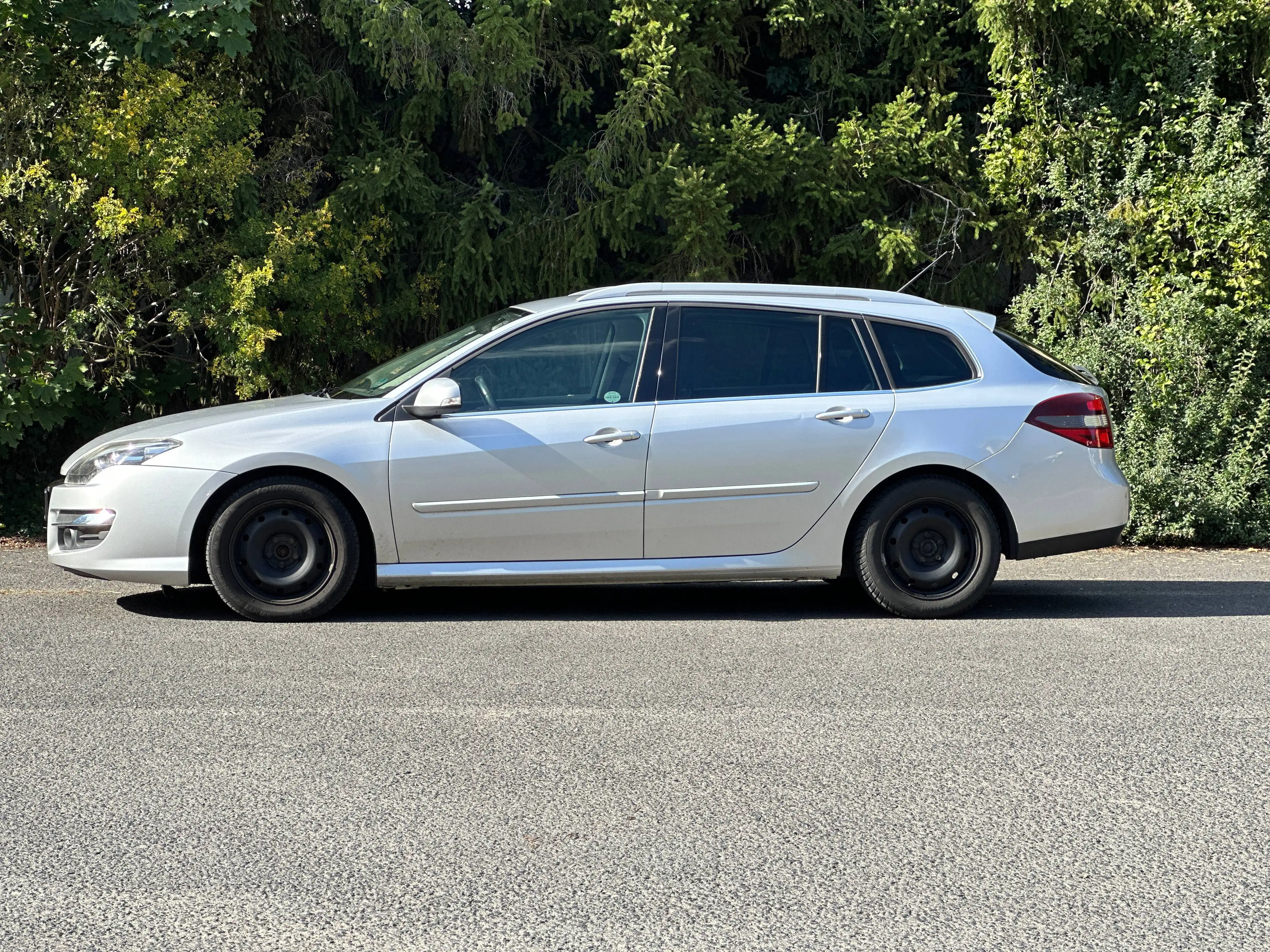 Renault Laguna Dynamique 2.0L 140PS +LEDER+KLIMA+NAVI+WINTERPAKET — photo 3