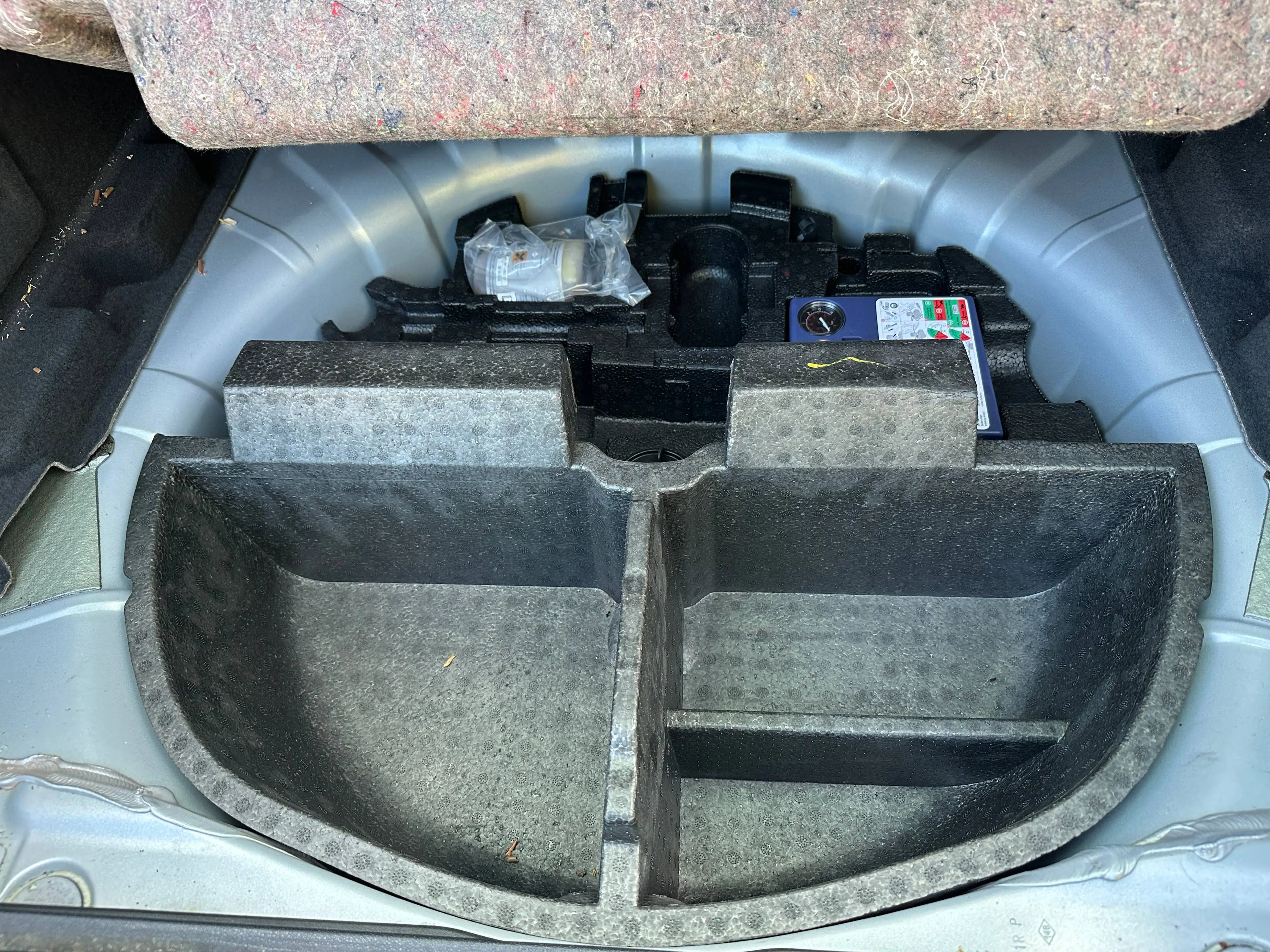 Renault Laguna Dynamique 2.0L 140PS +LEDER+KLIMA+NAVI+WINTERPAKET — photo 7