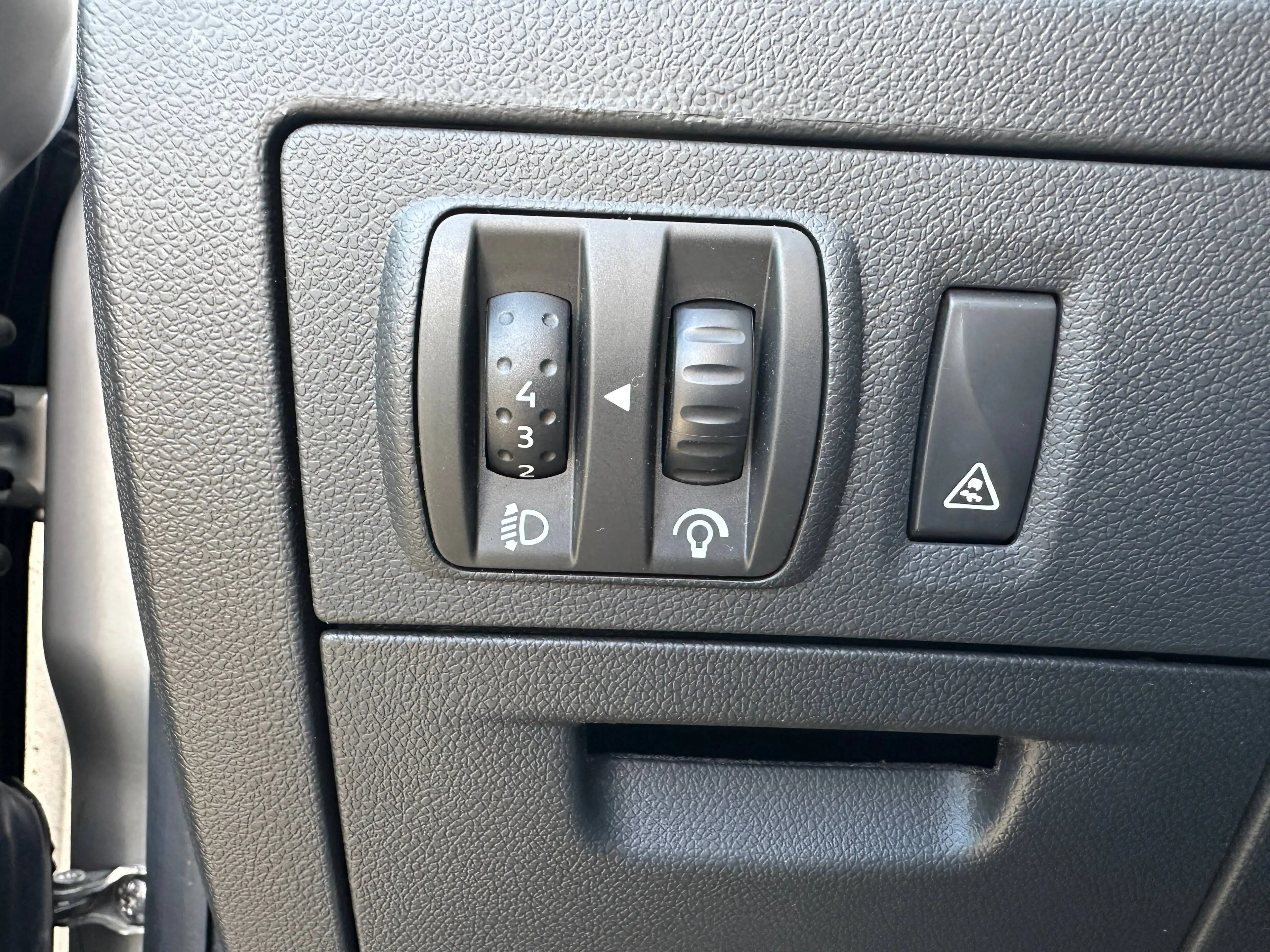 Renault Laguna Dynamique 2.0L 140PS +LEDER+KLIMA+NAVI+WINTERPAKET — photo 14