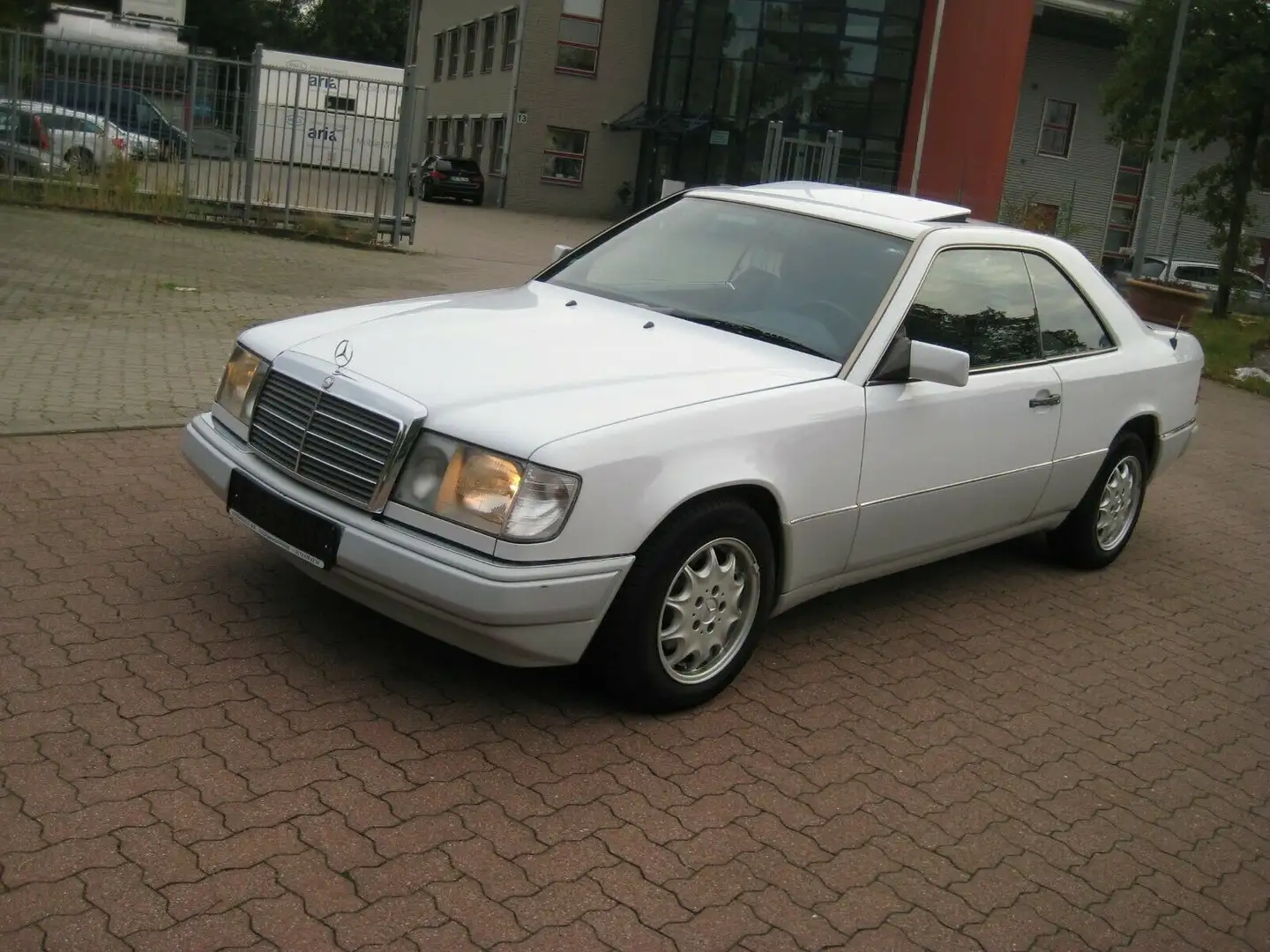Mercedes-Benz CE 230 230 CE Coupe Oldtimer Wit - 1