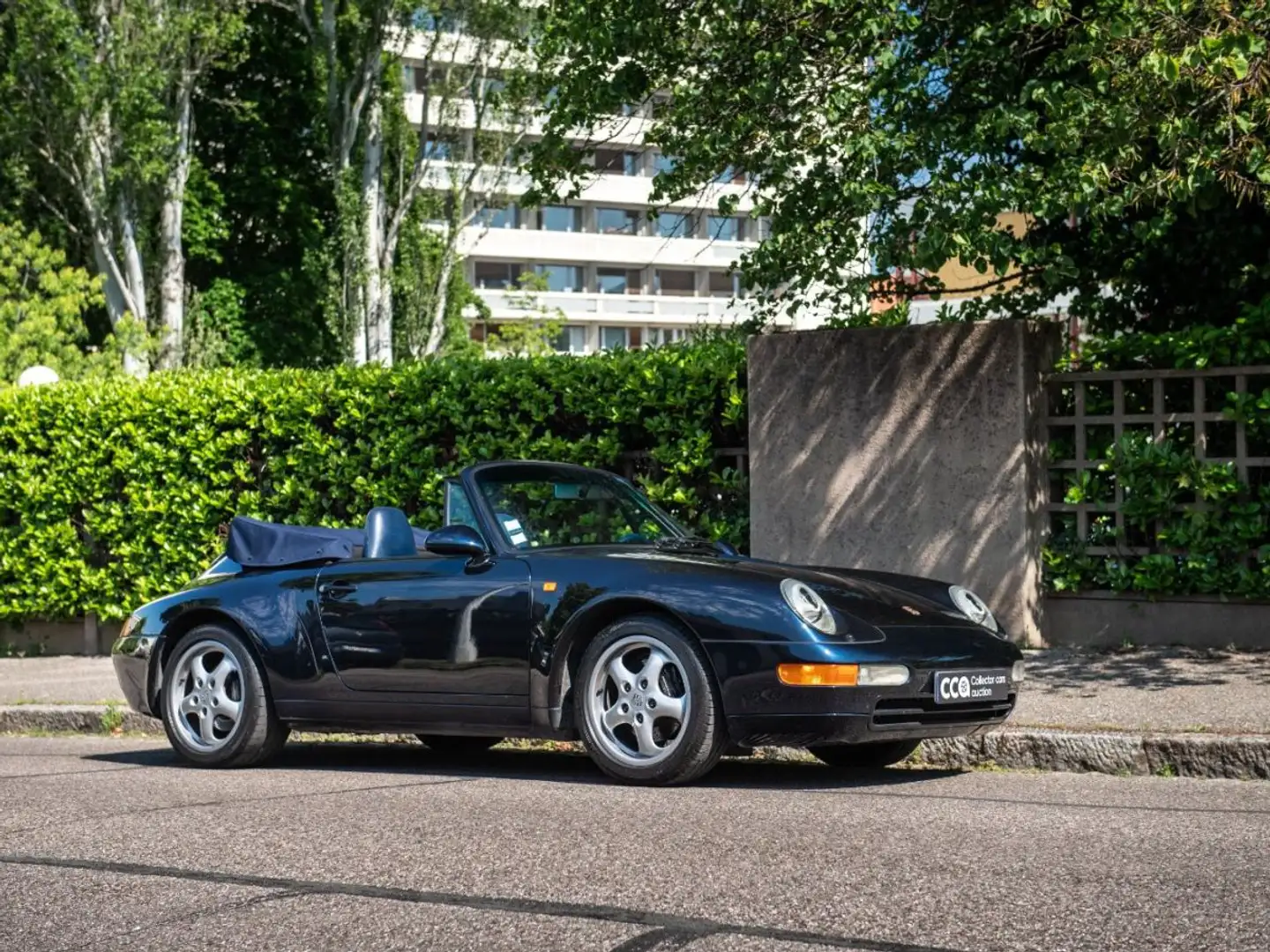 Porsche 911 type 993 Carrera Cabriolet Bleu - 1